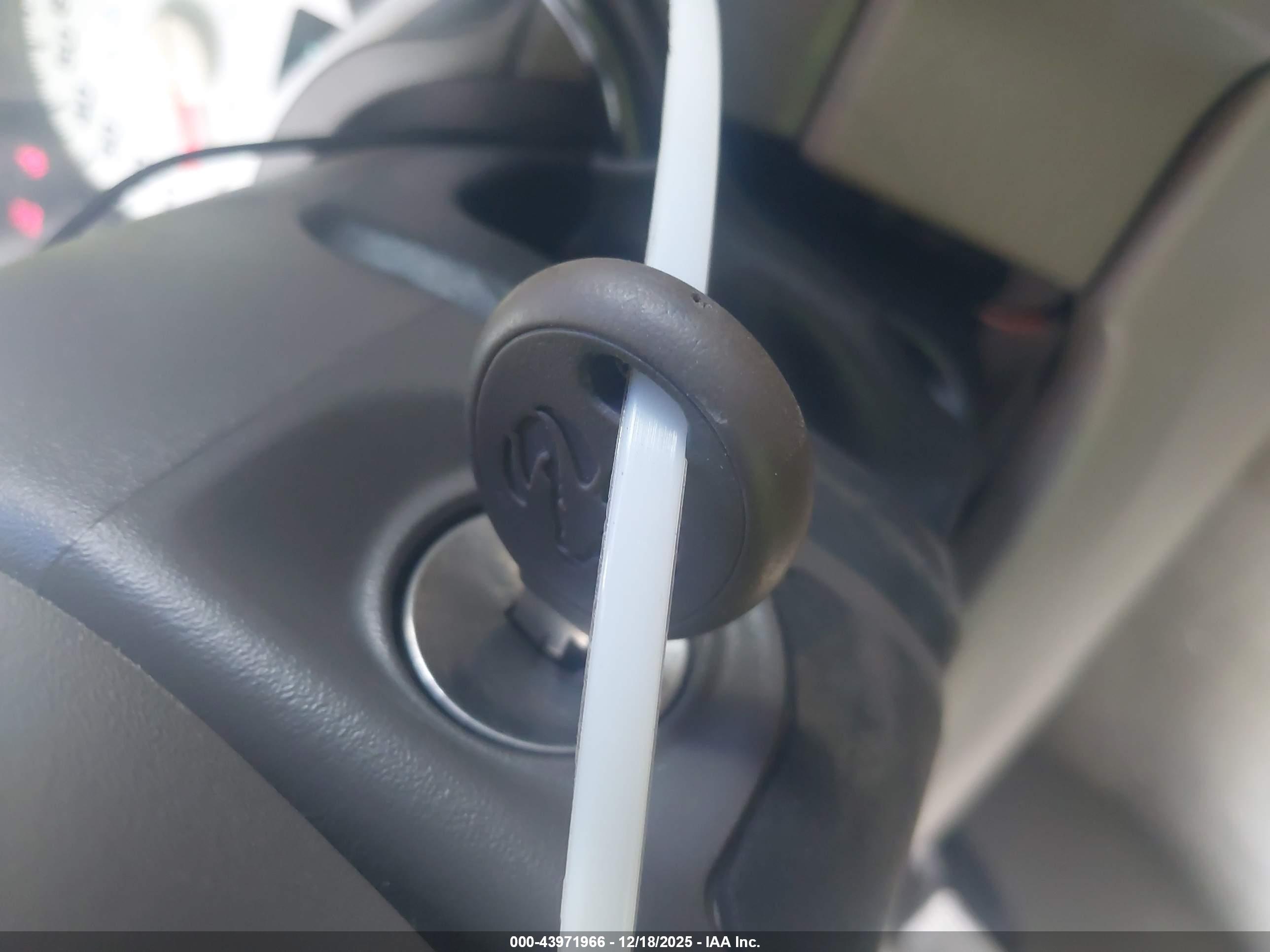 DODGE RAM image 11