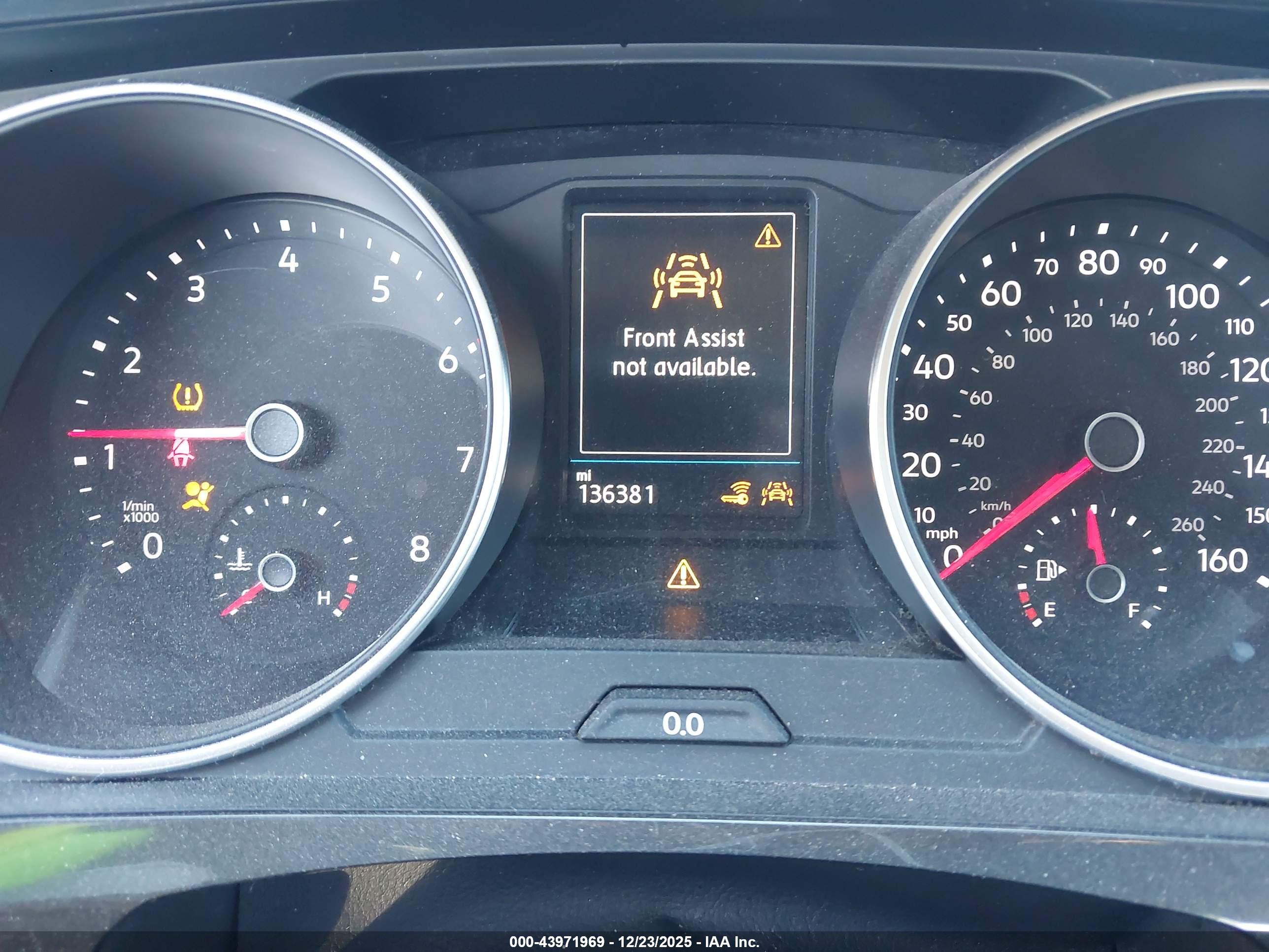 VOLKSWAGEN TIGUAN image 7