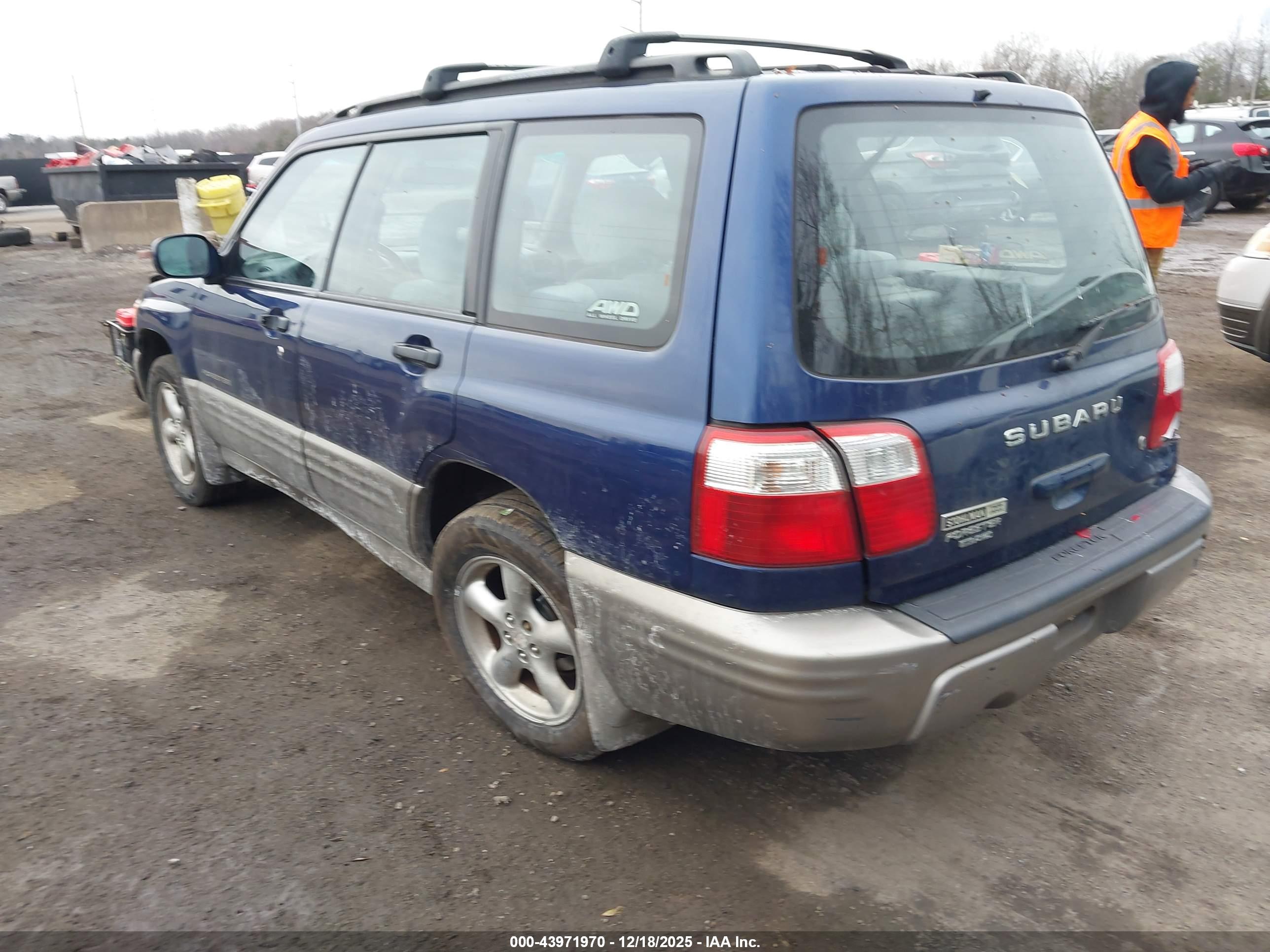SUBARU FORESTER image 3
