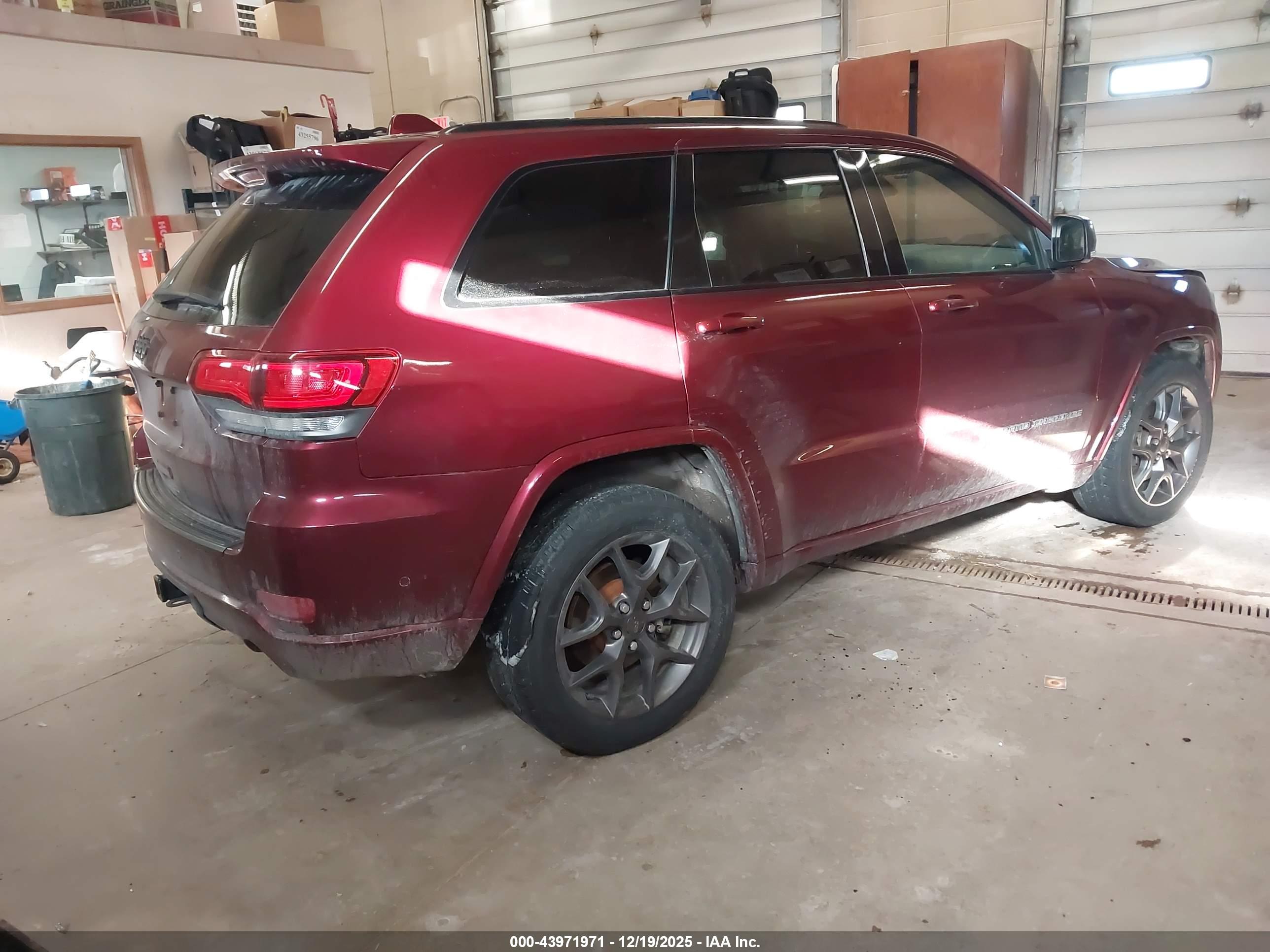 JEEP GRAND image 4