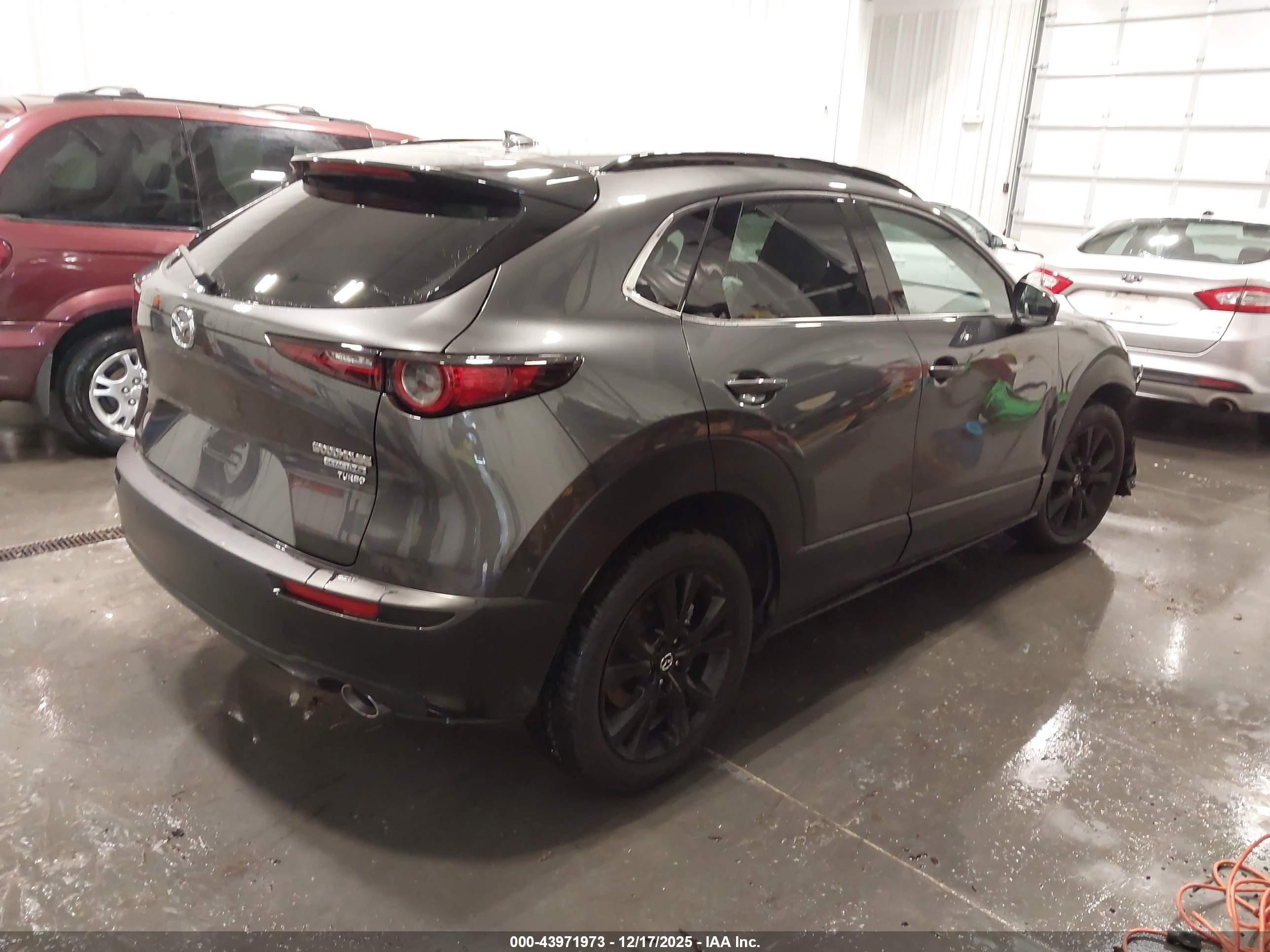MAZDA CX-30 image 4