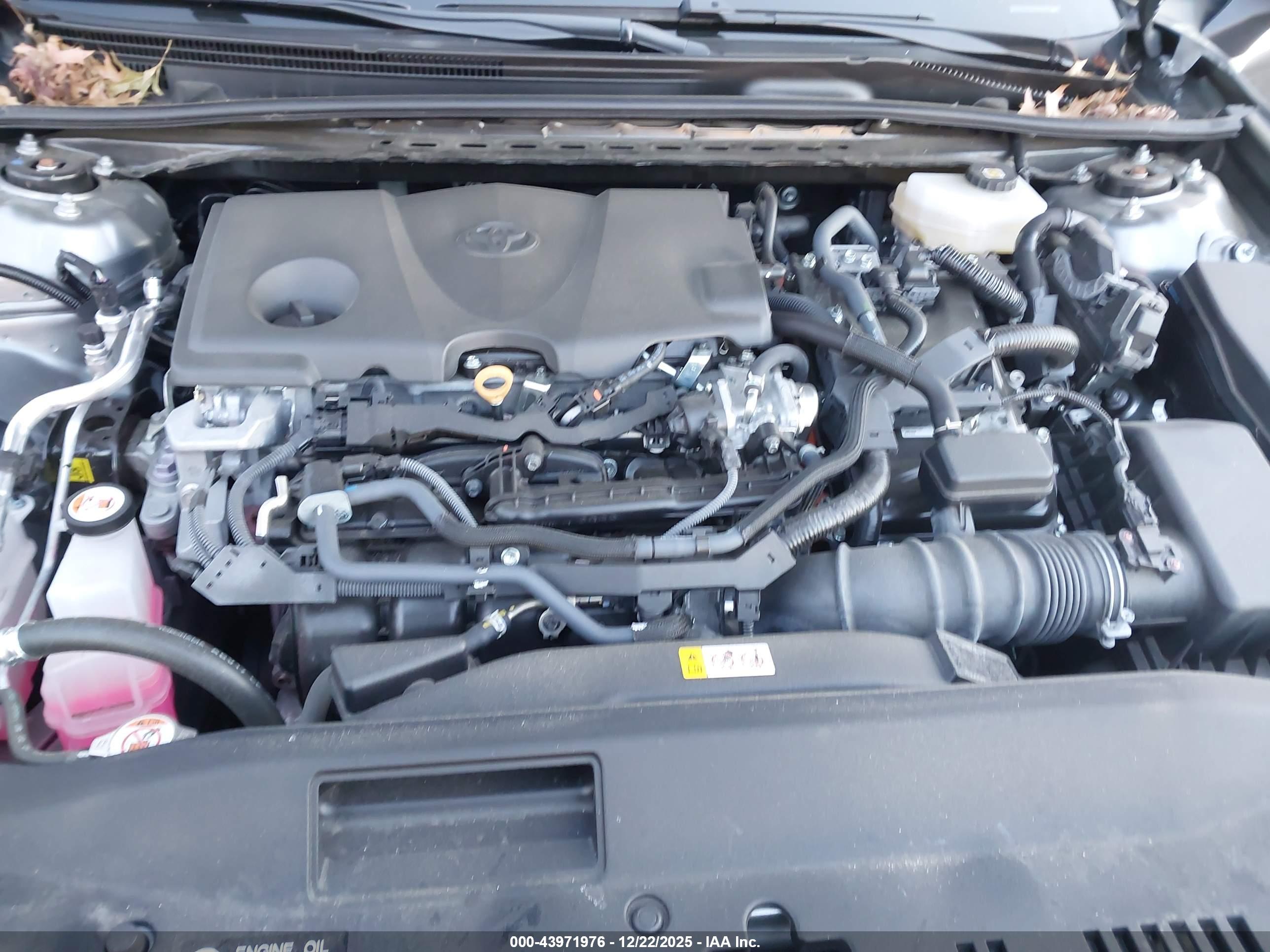 TOYOTA CAMRY image 10