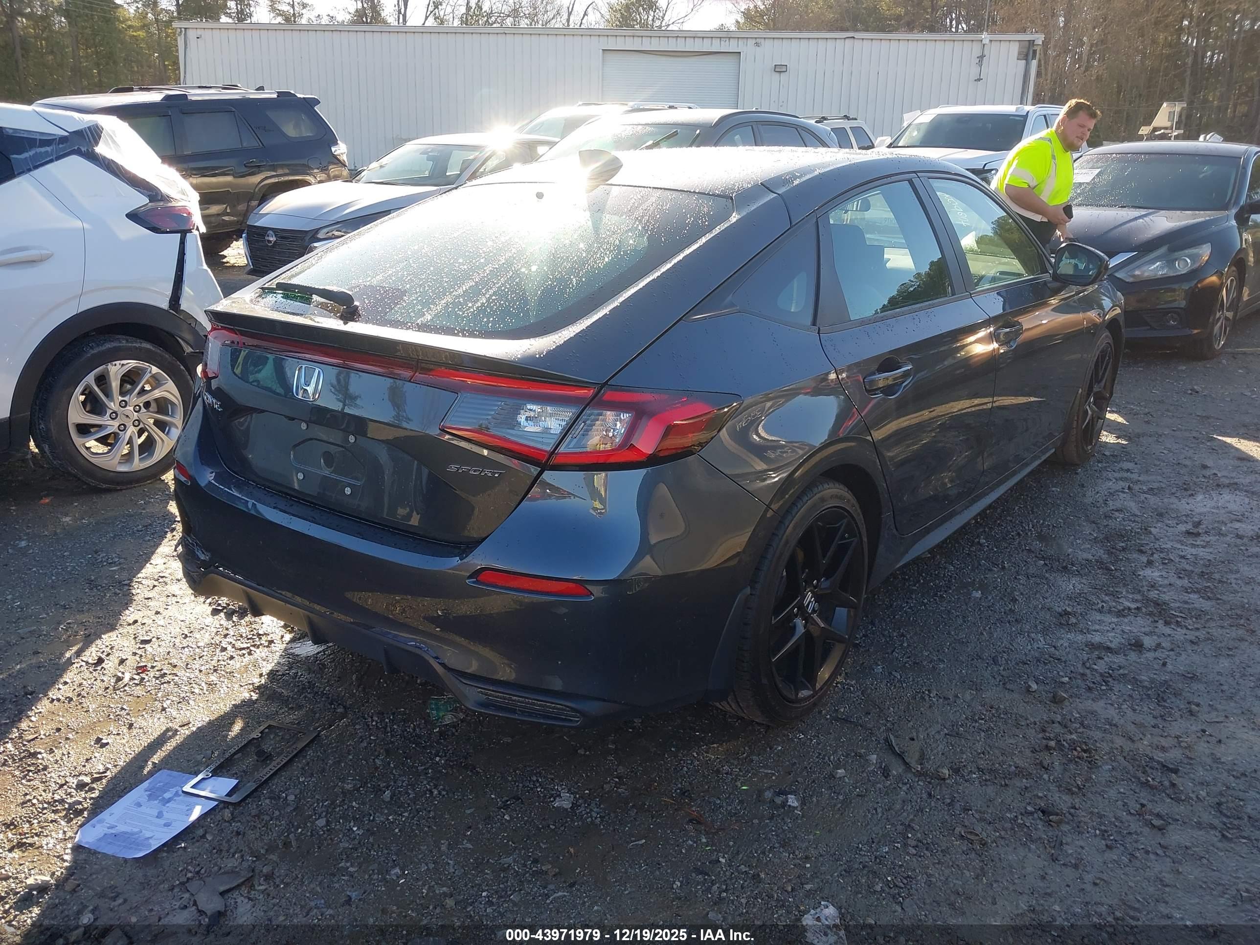 HONDA CIVIC image 4