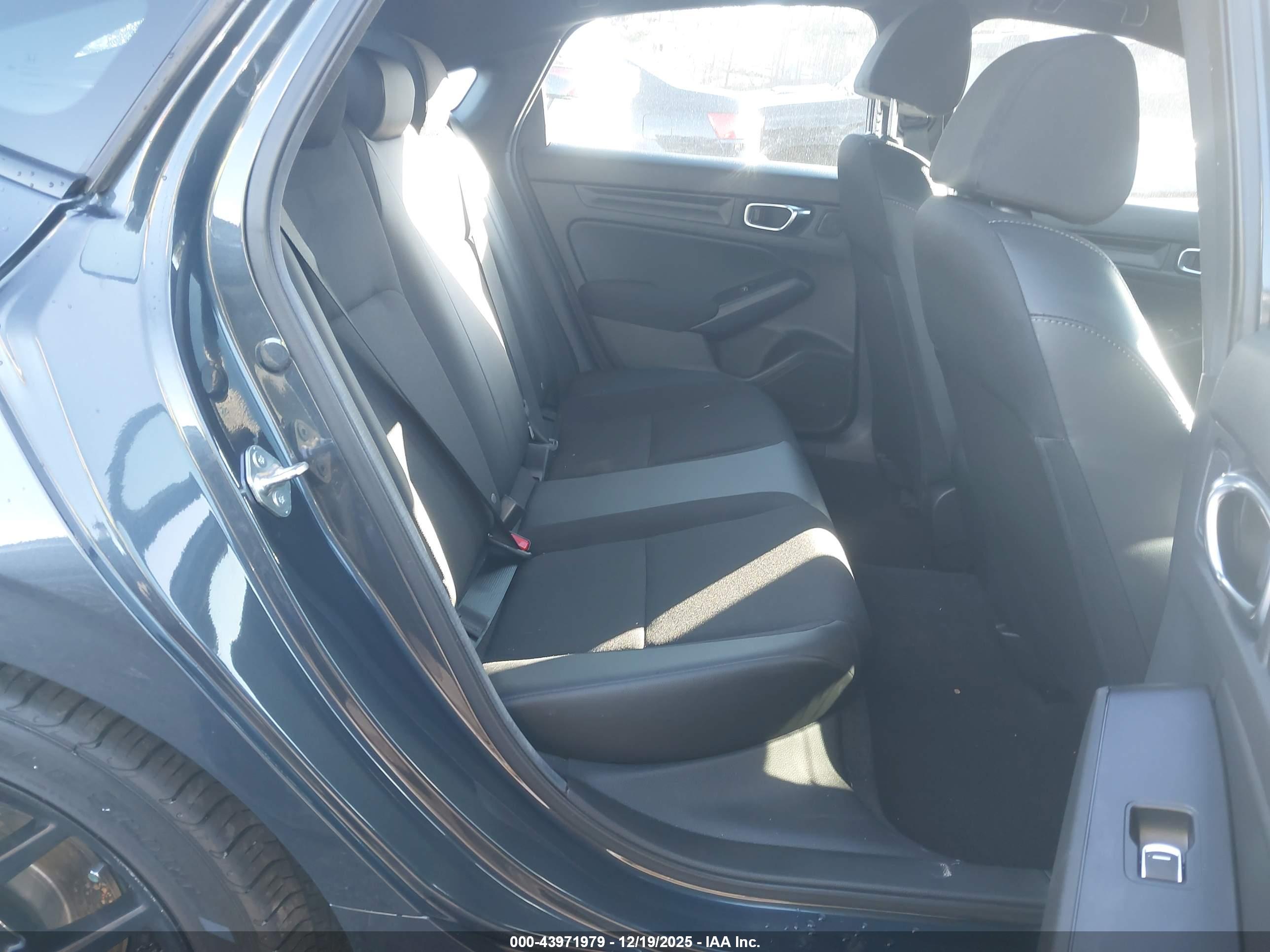 HONDA CIVIC image 8