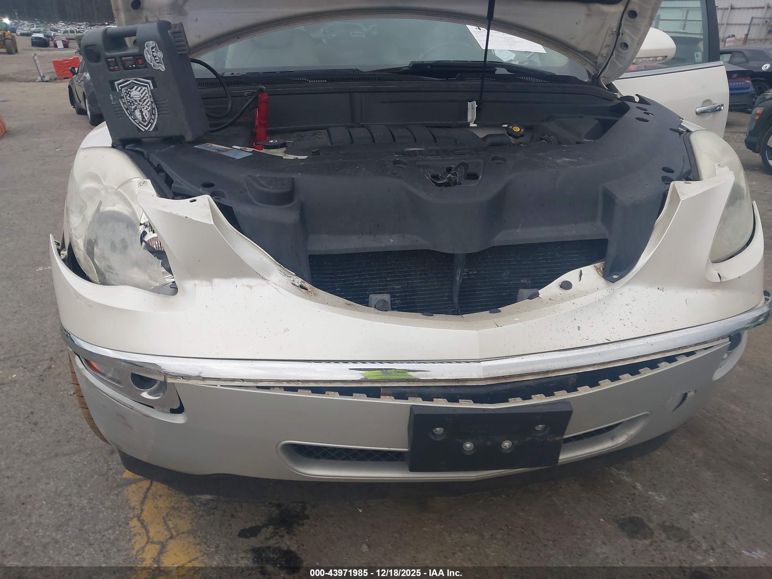 BUICK ENCLAVE image 6
