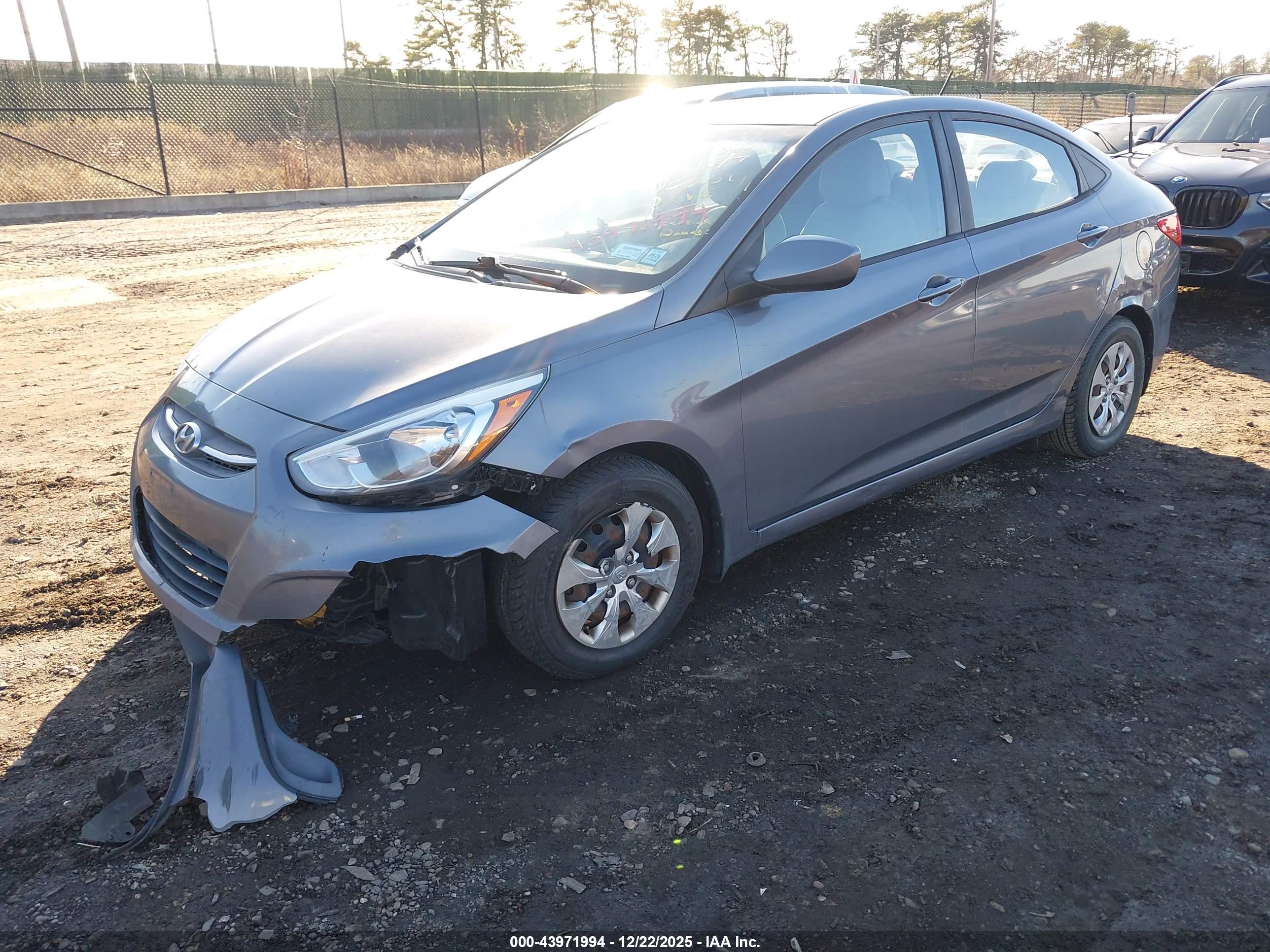 HYUNDAI ACCENT image 2
