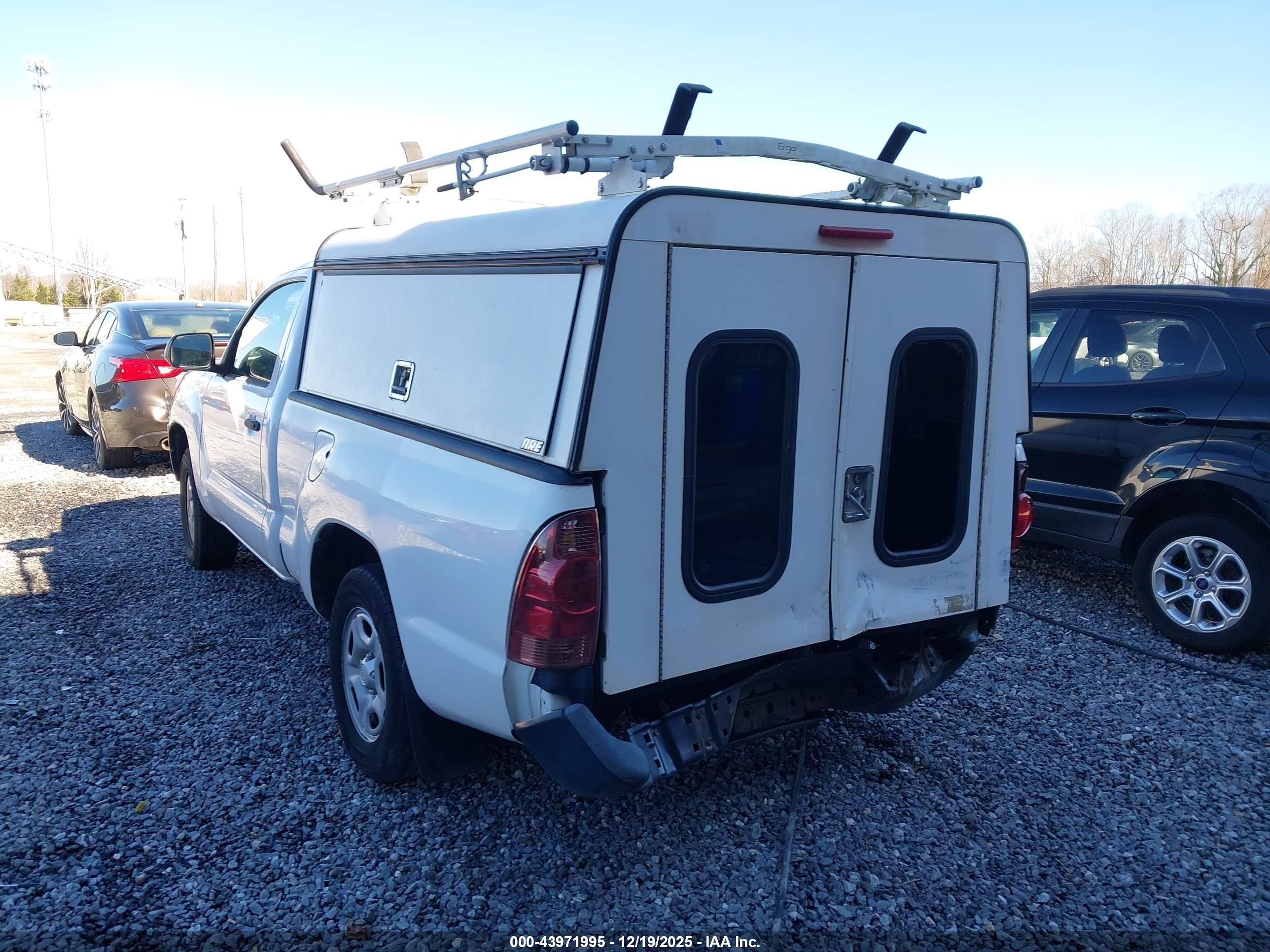TOYOTA TACOMA image 3
