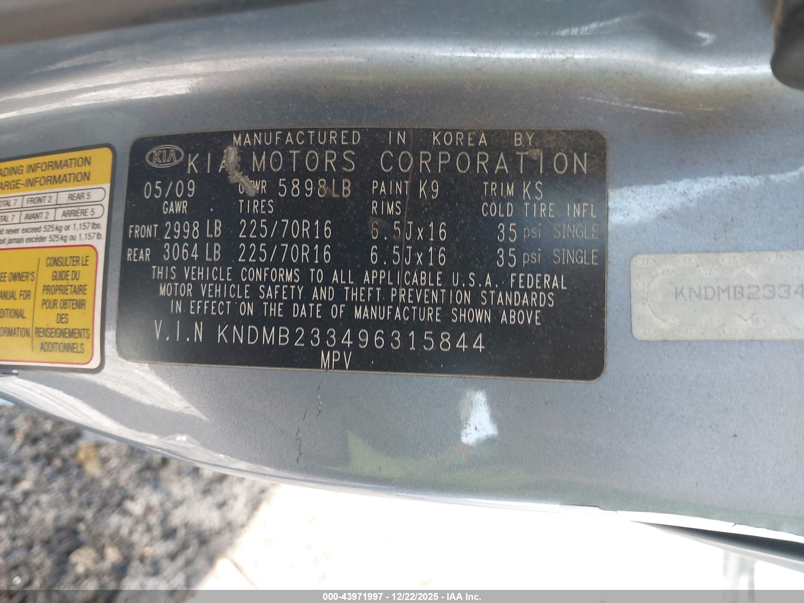 KIA SEDONA image 9