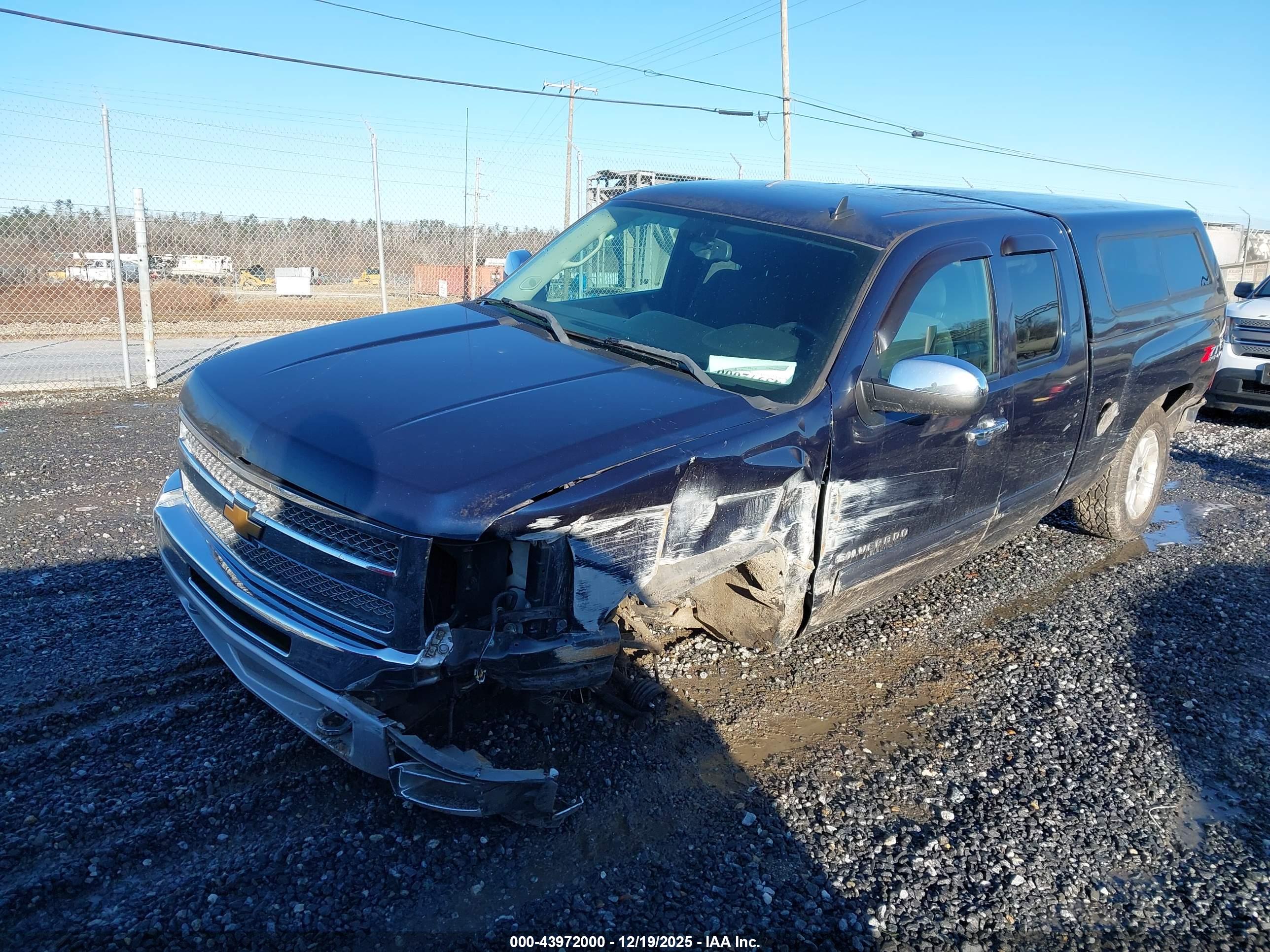 CHEVROLET SILVERADO image 2
