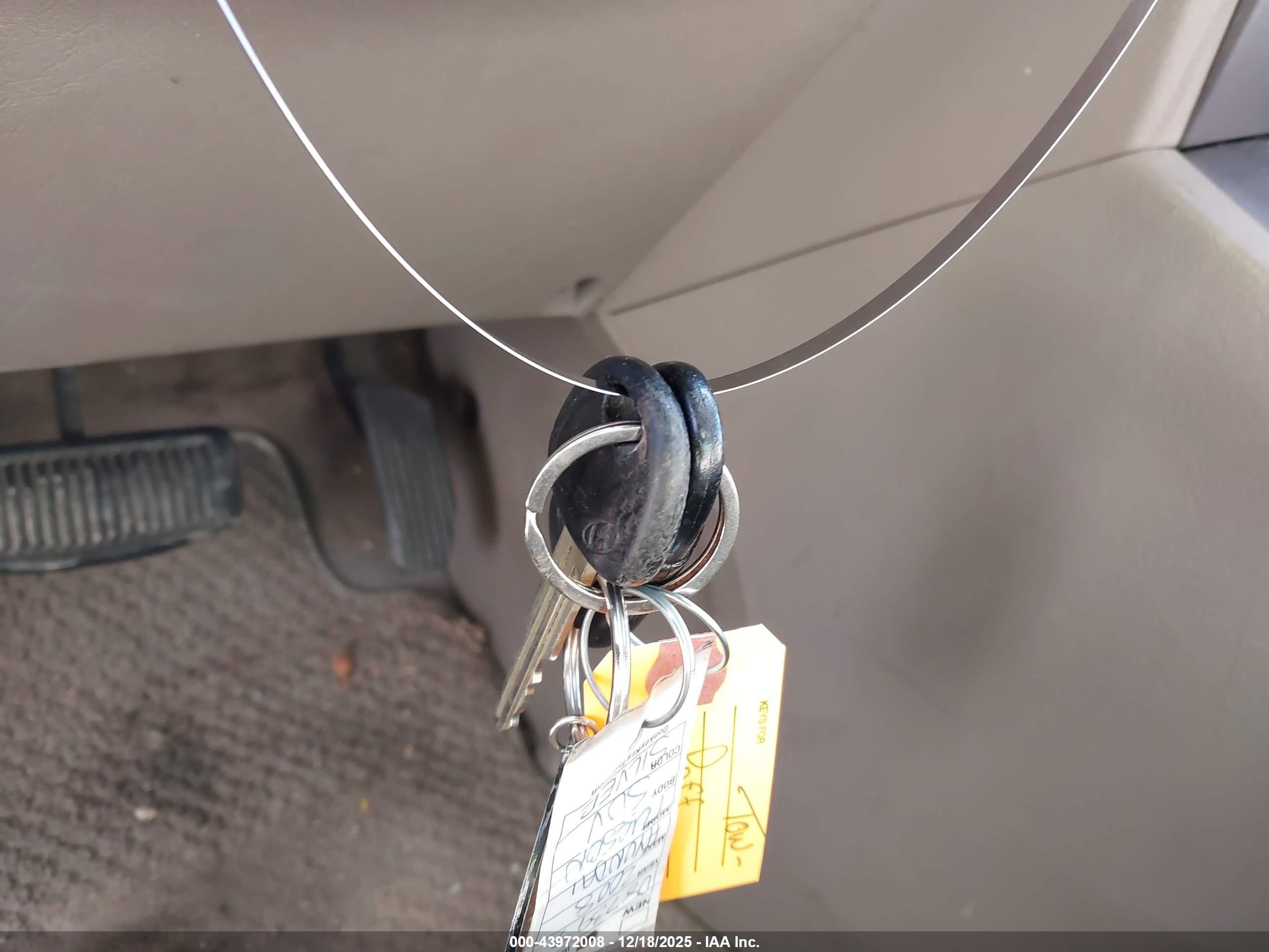 HYUNDAI TUCSON image 11