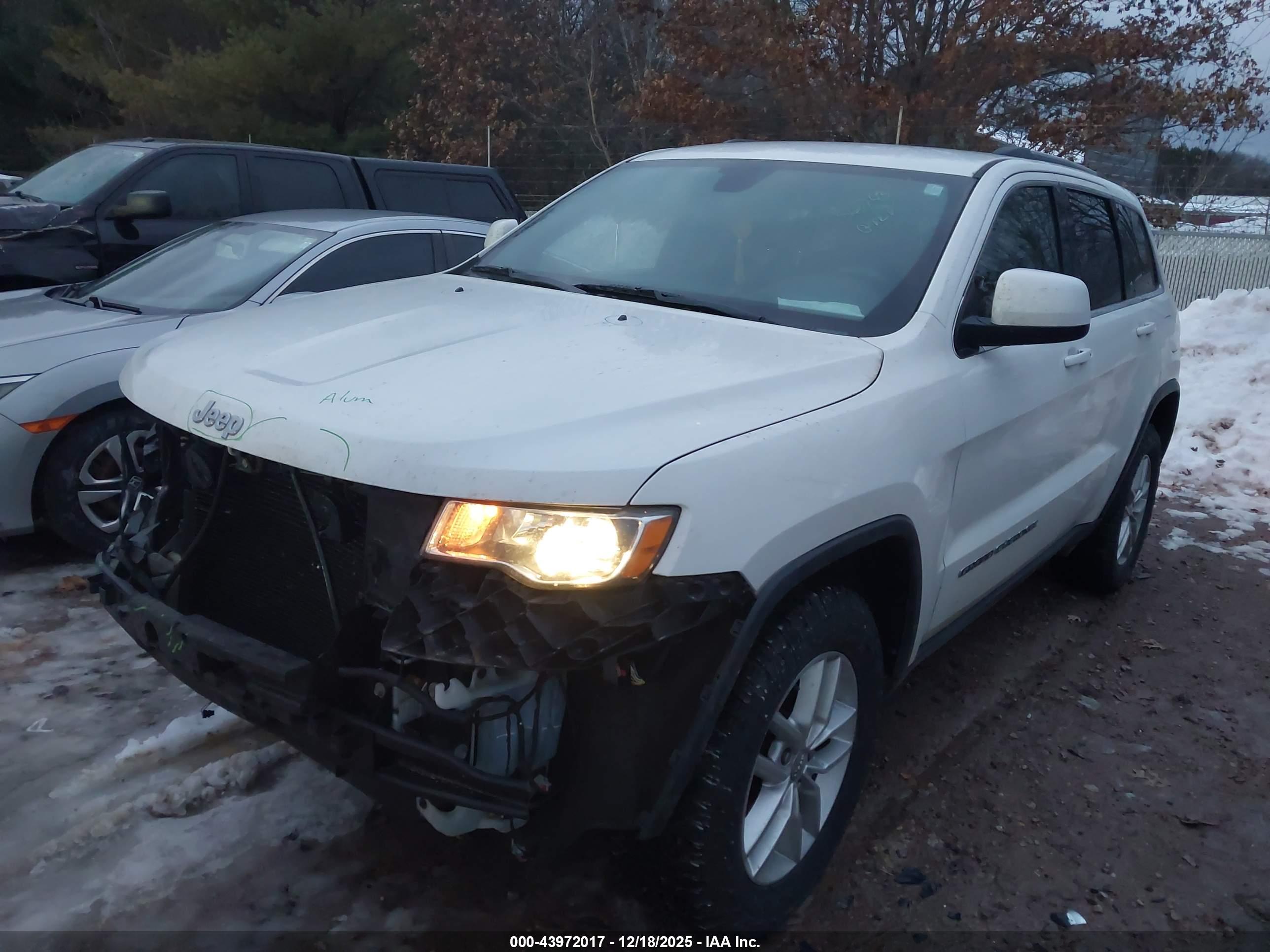 JEEP GRAND image 2