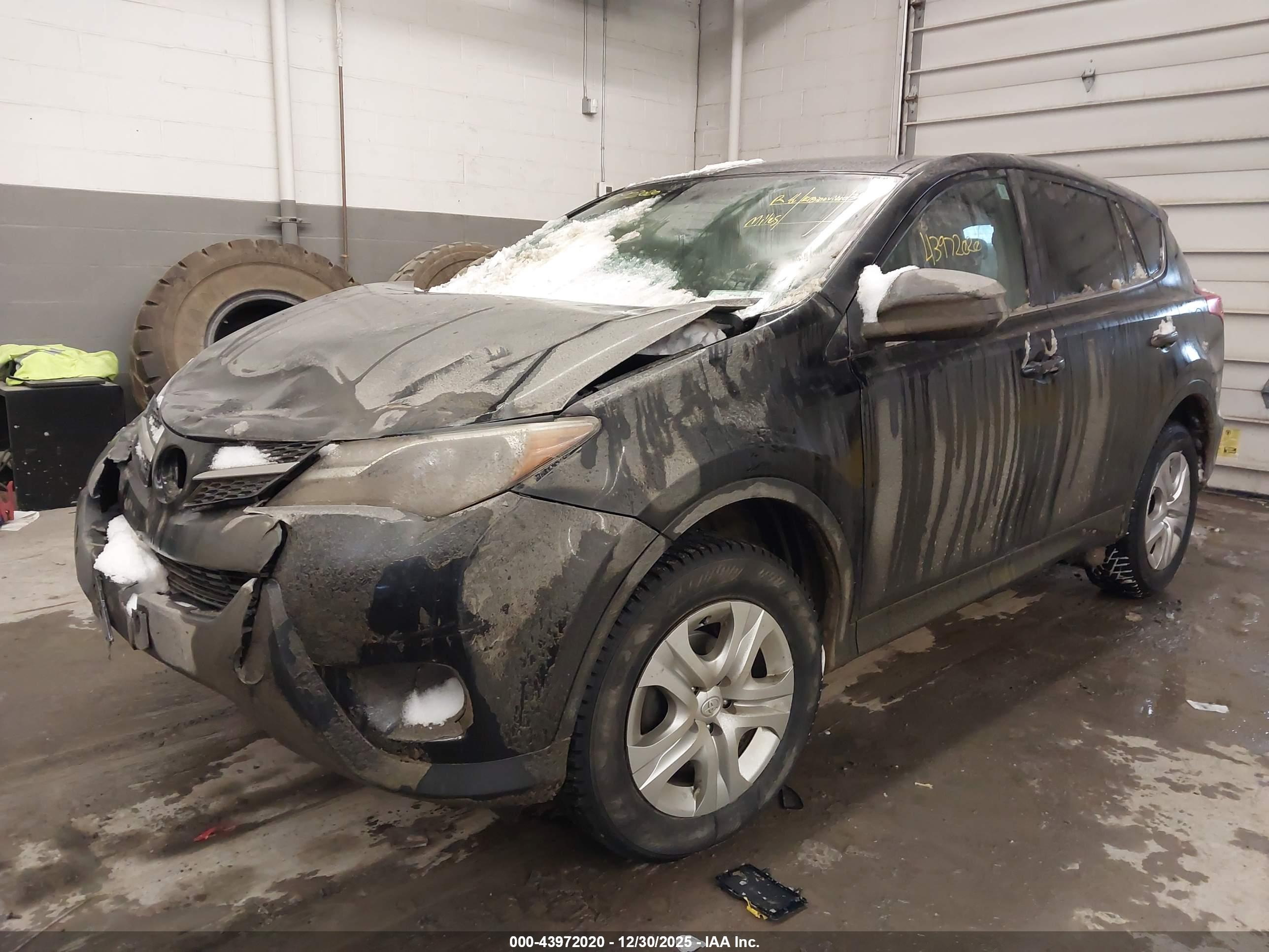 TOYOTA RAV4 image 2