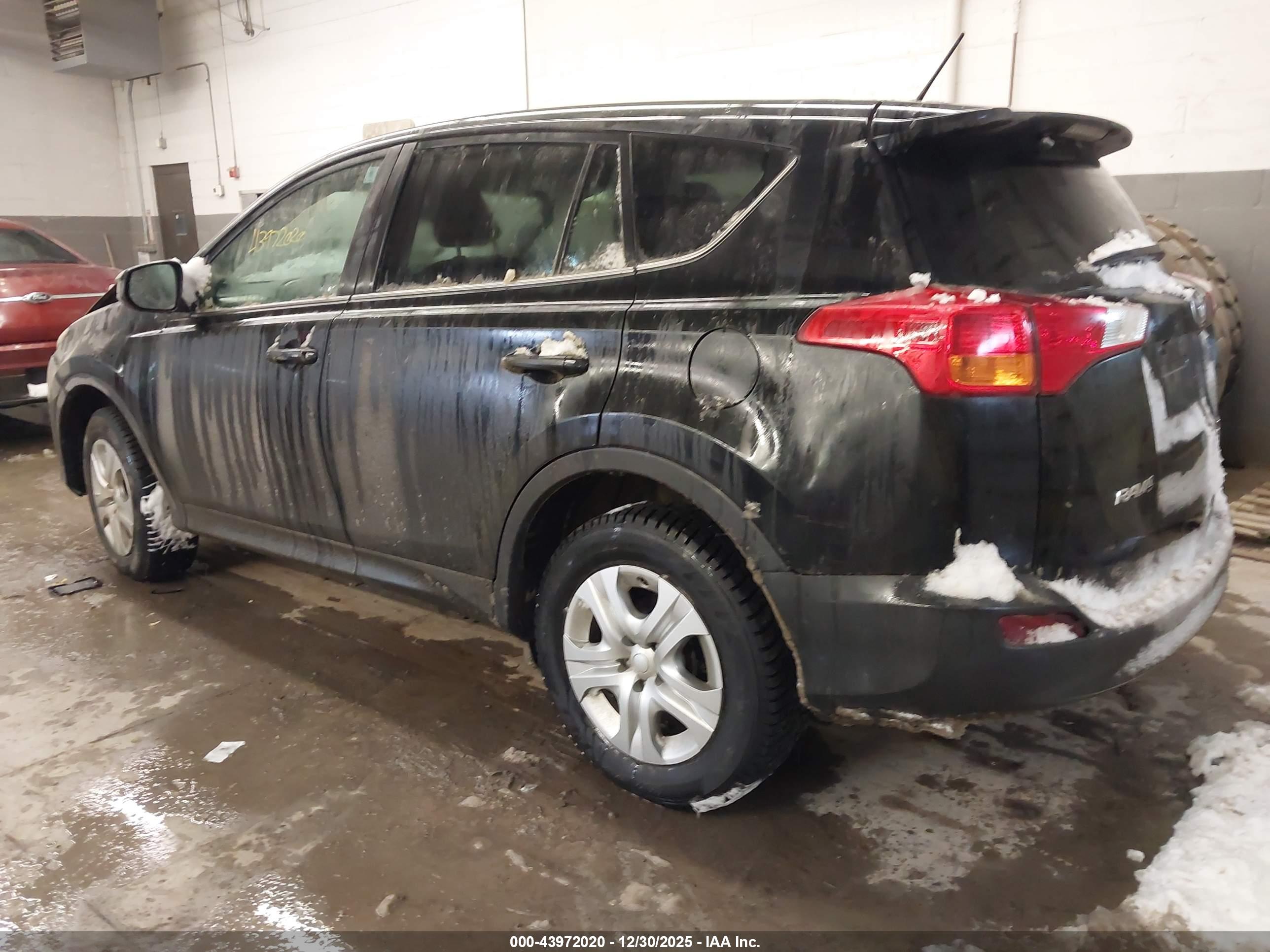 TOYOTA RAV4 image 3