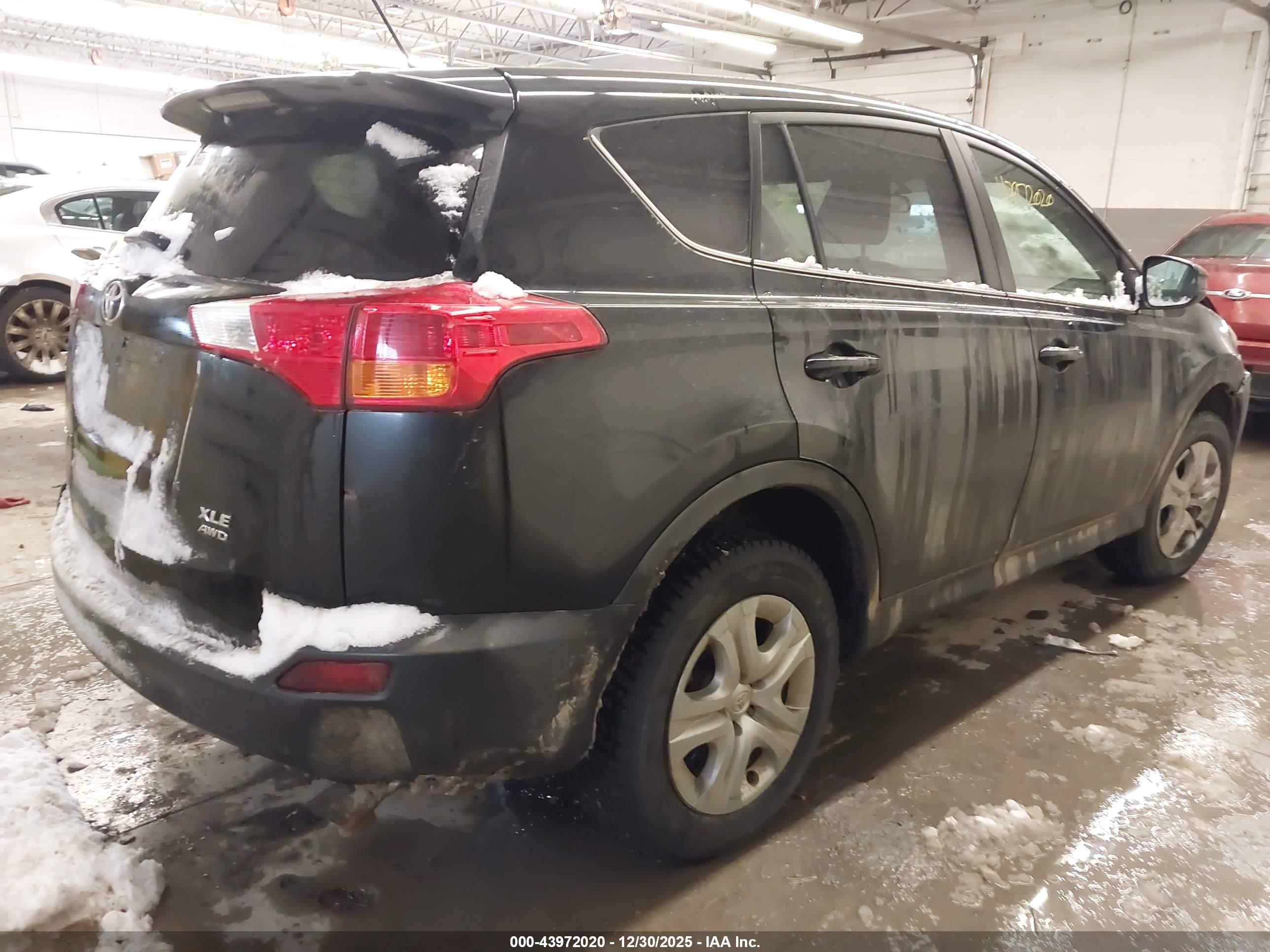 TOYOTA RAV4 image 4