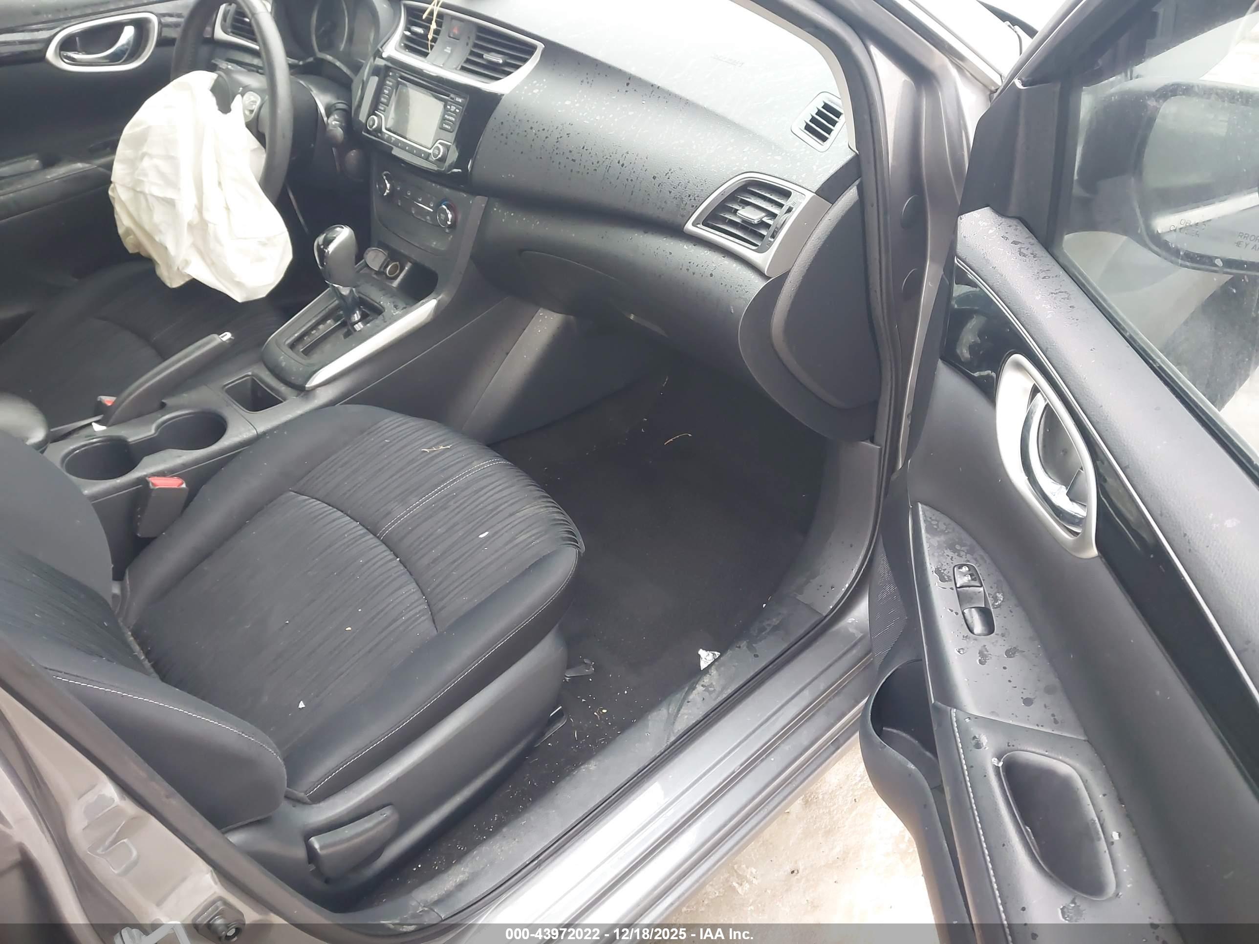 NISSAN SENTRA image 5
