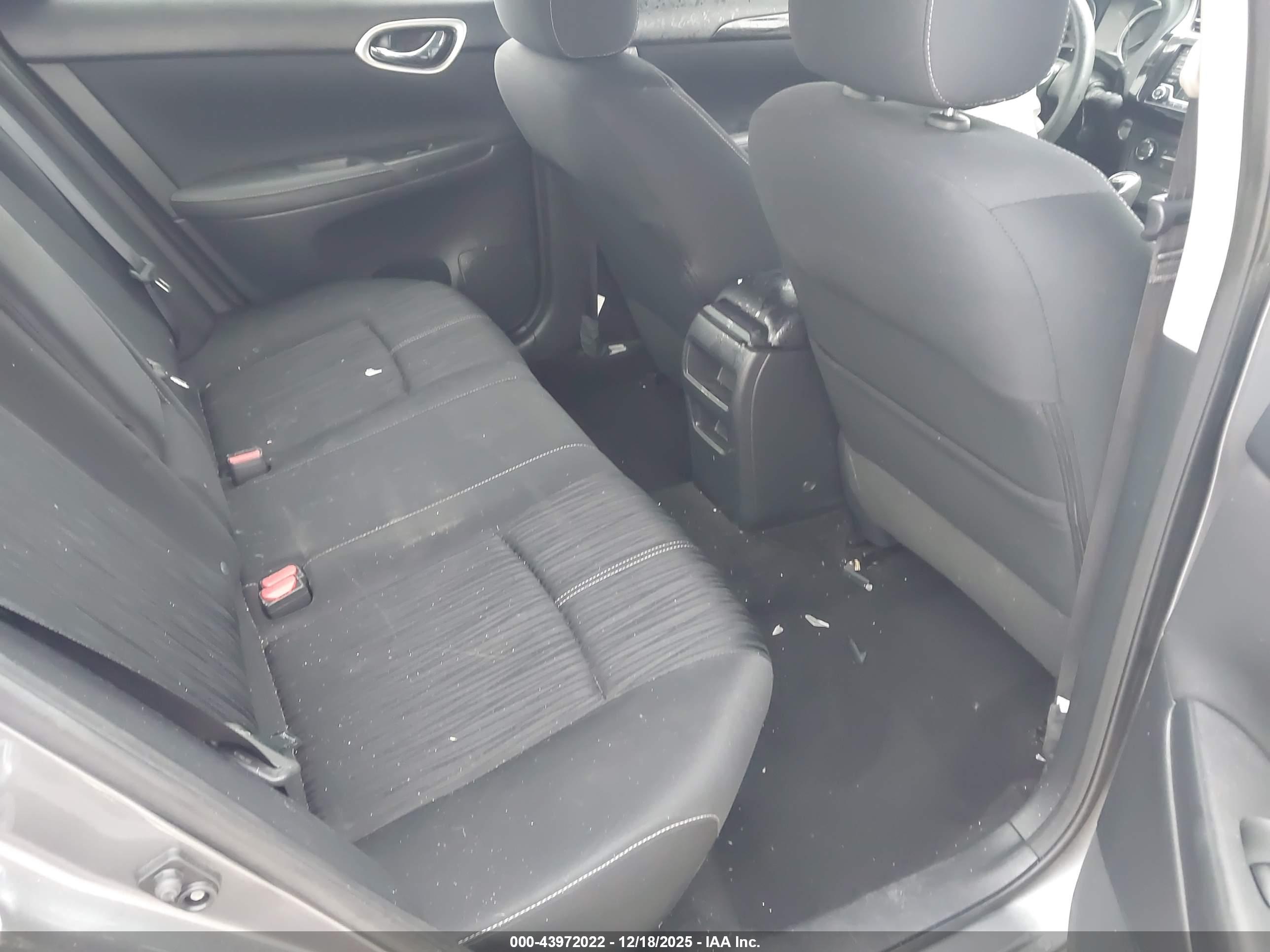 NISSAN SENTRA image 8