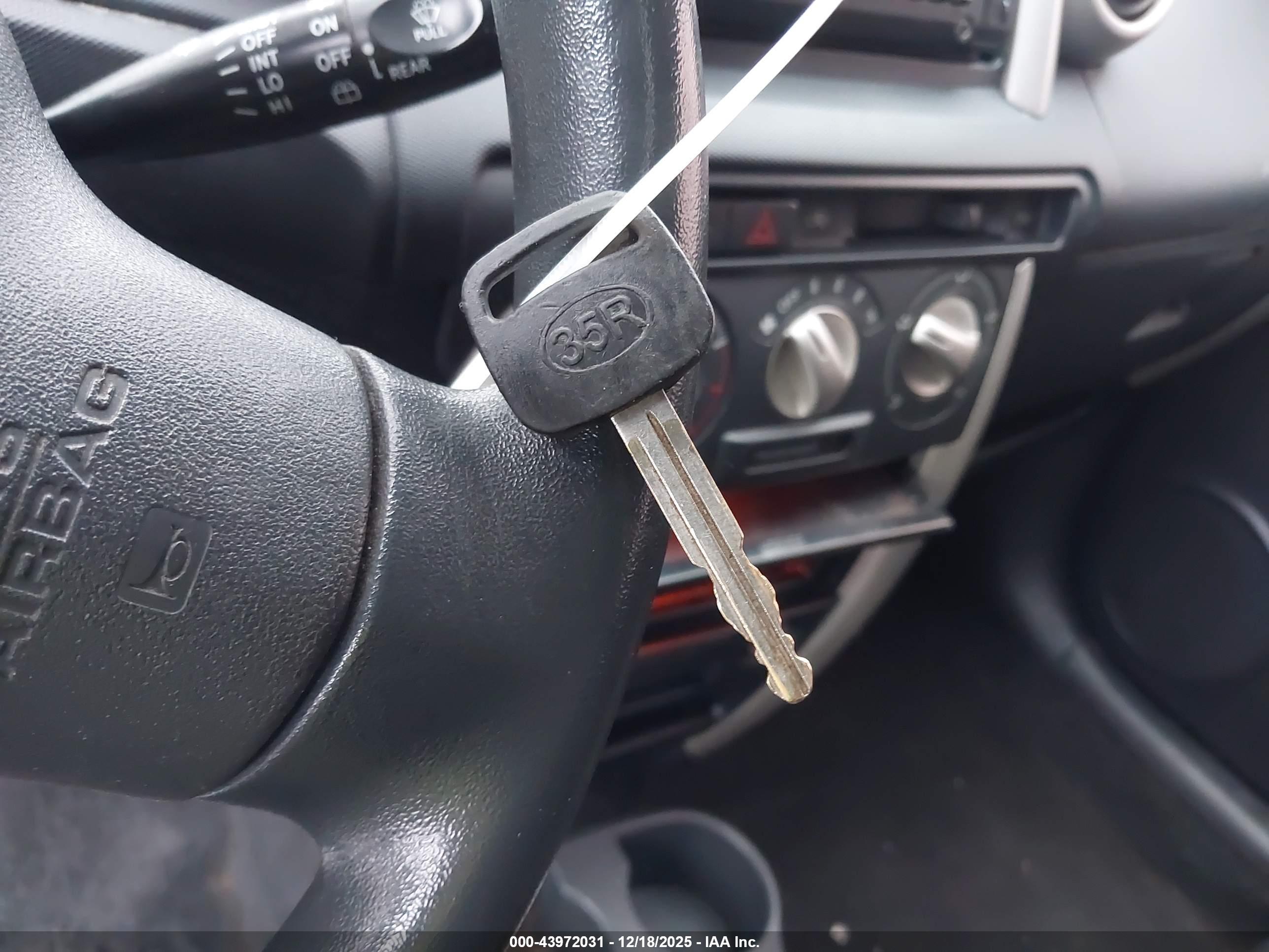 SCION XA image 11
