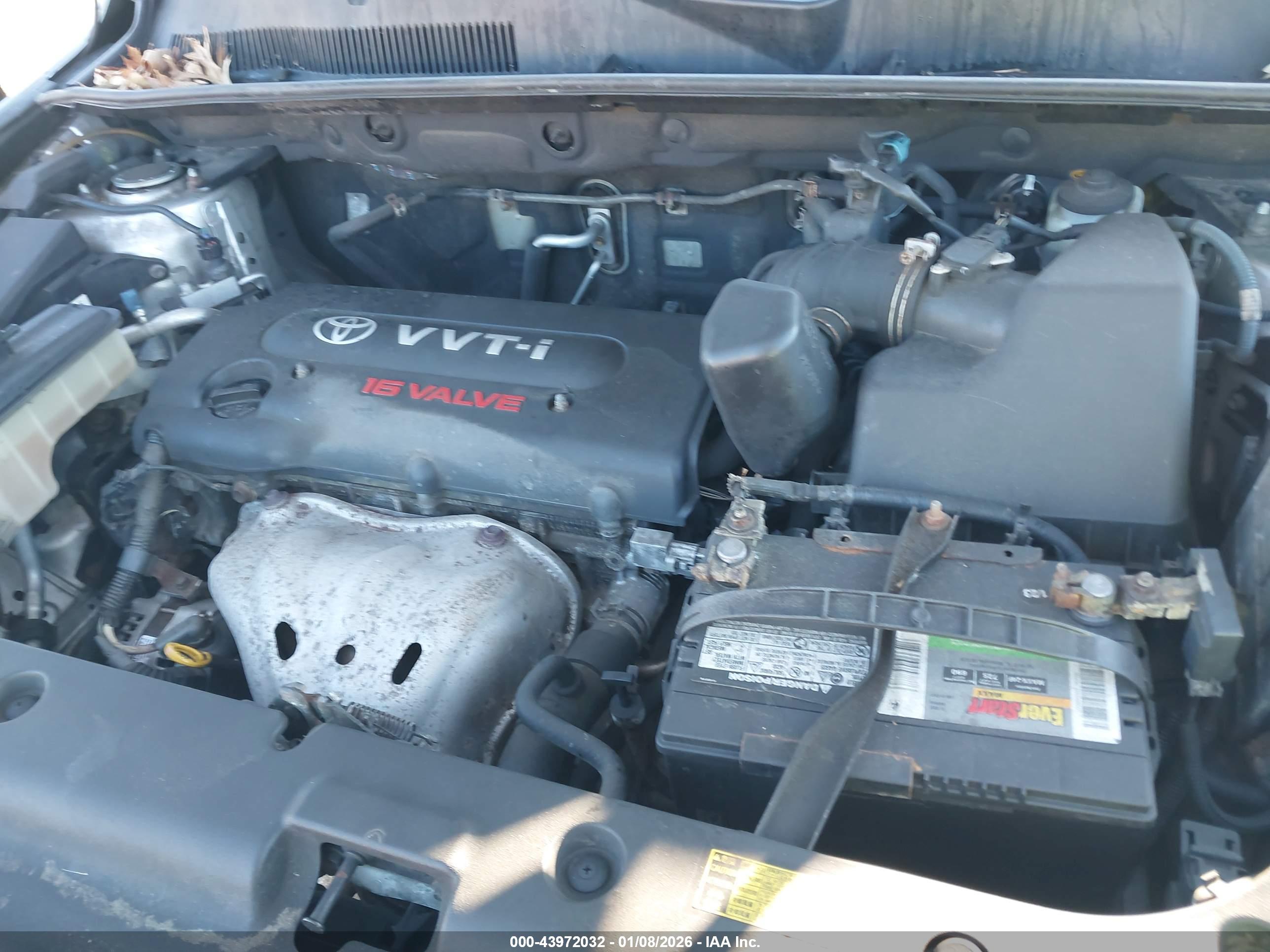 TOYOTA RAV4 image 10