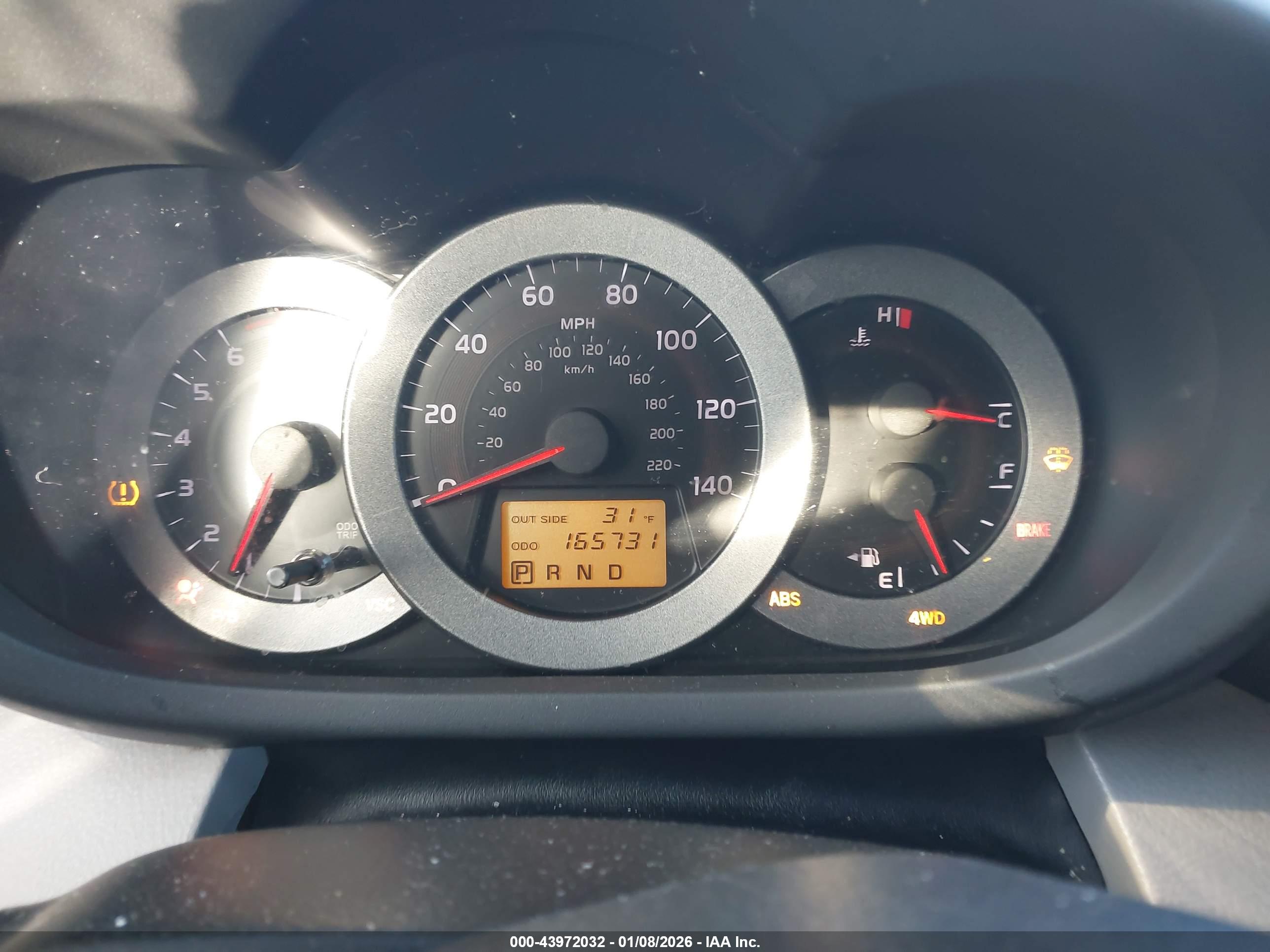 TOYOTA RAV4 image 7