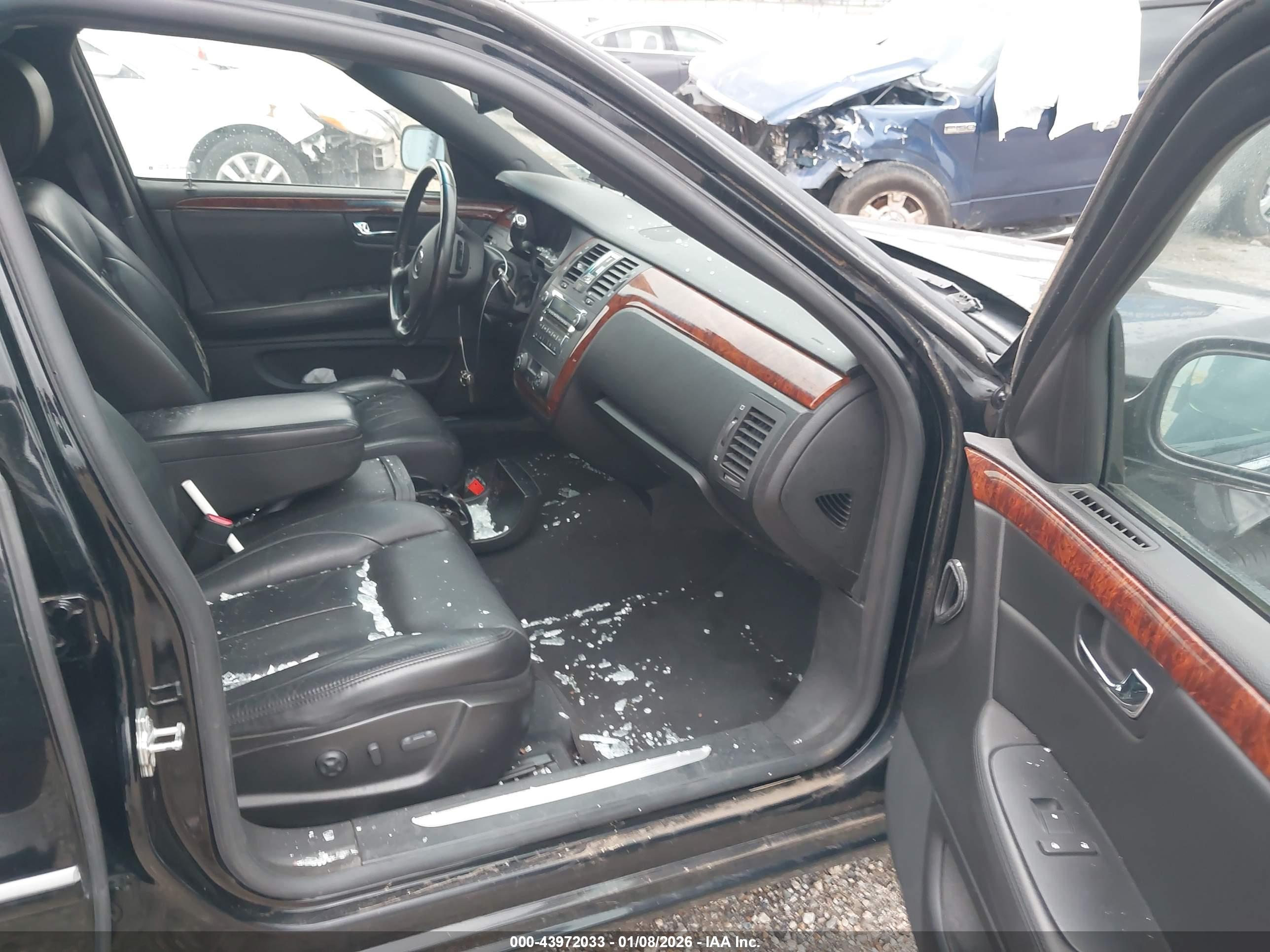 CADILLAC DTS image 5
