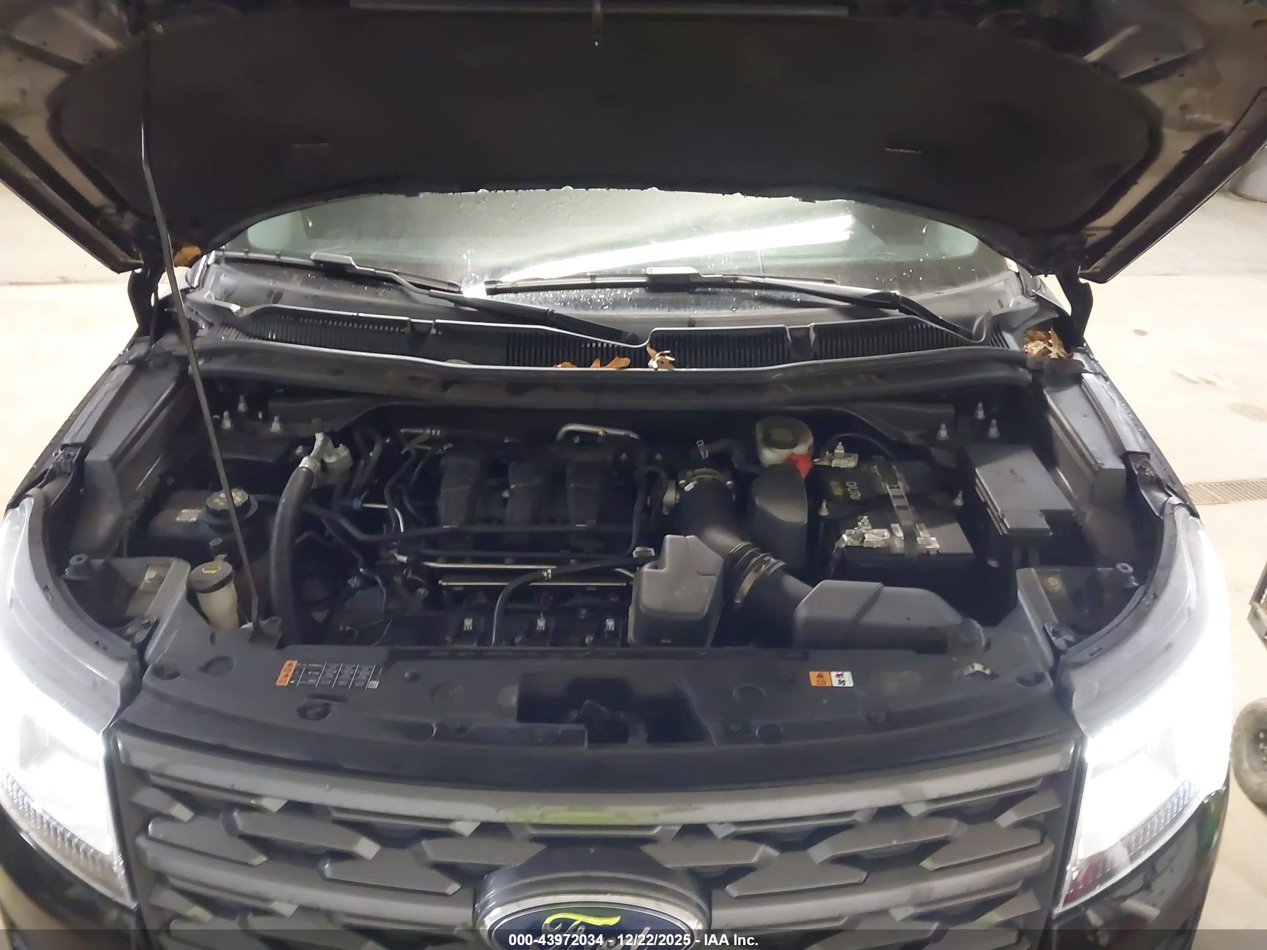 FORD EXPLORER image 10