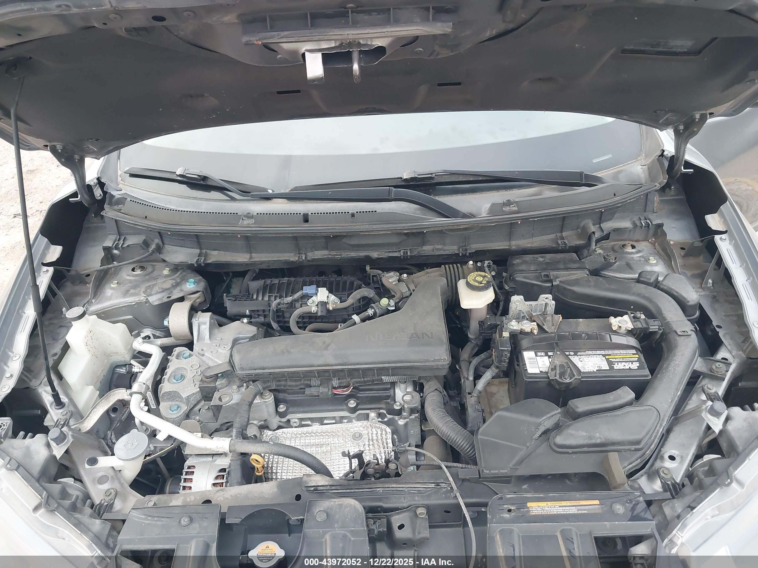 NISSAN ROGUE image 10
