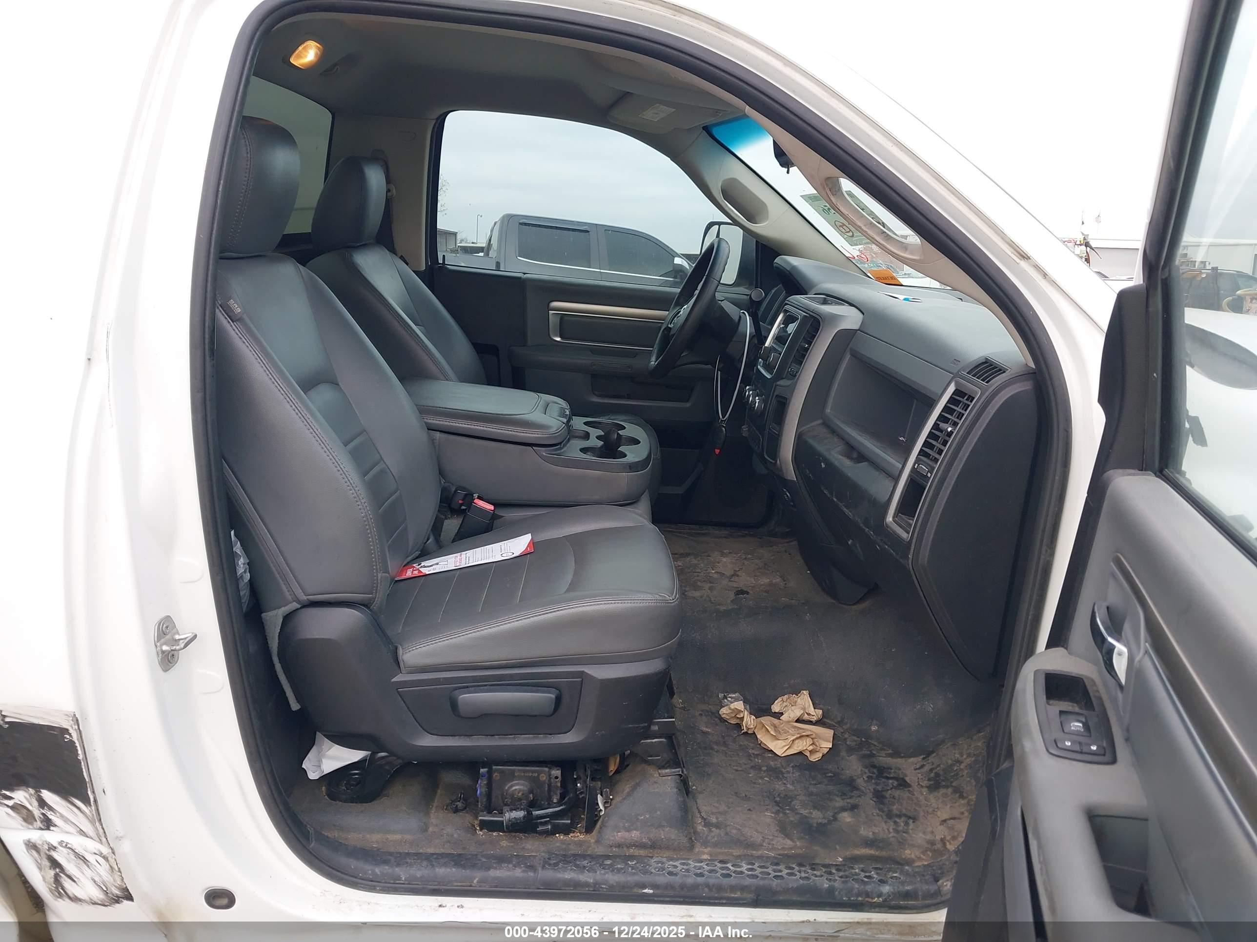 RAM 2500 image 5