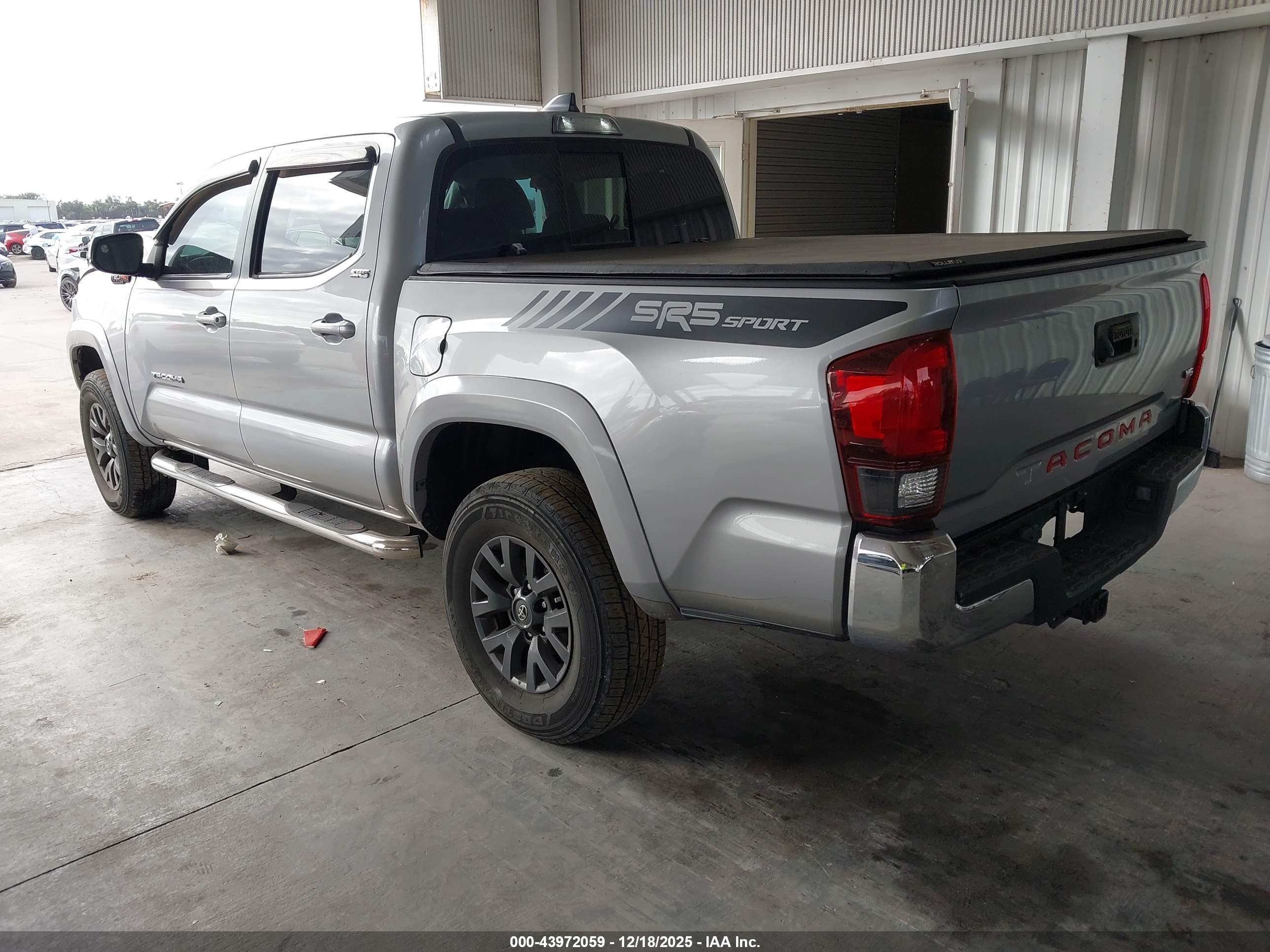TOYOTA TACOMA image 3