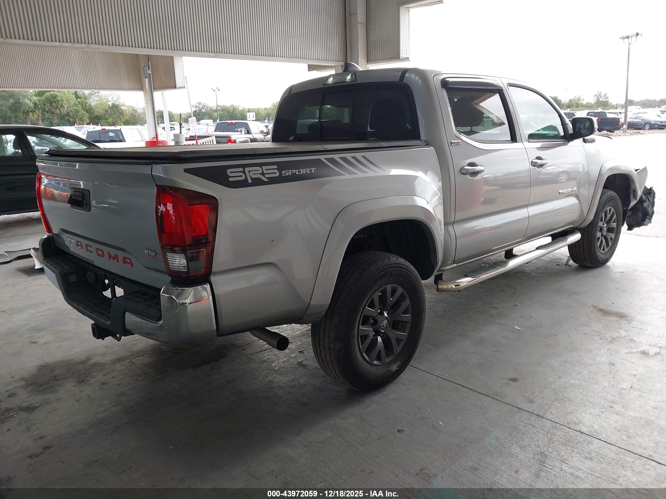 TOYOTA TACOMA image 4