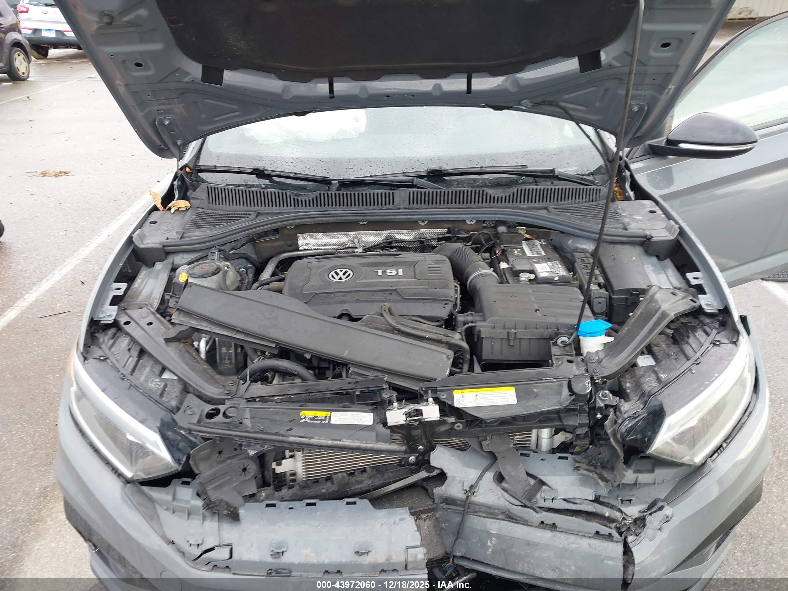 VOLKSWAGEN JETTA image 10