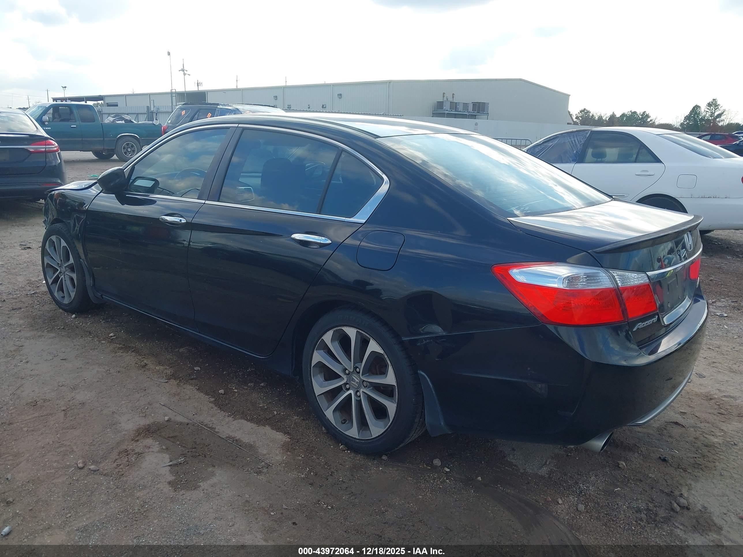 HONDA ACCORD image 3