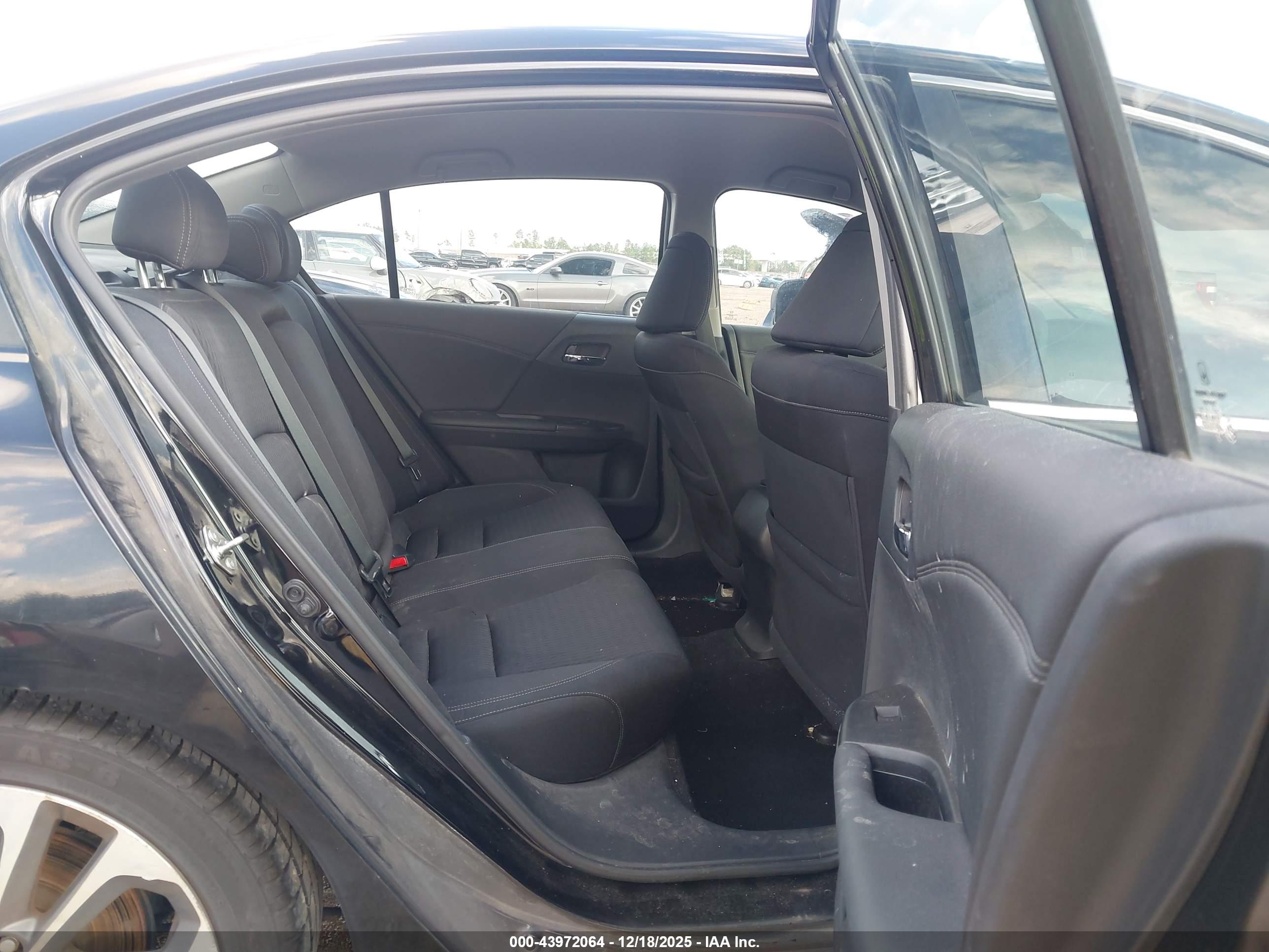 HONDA ACCORD image 8