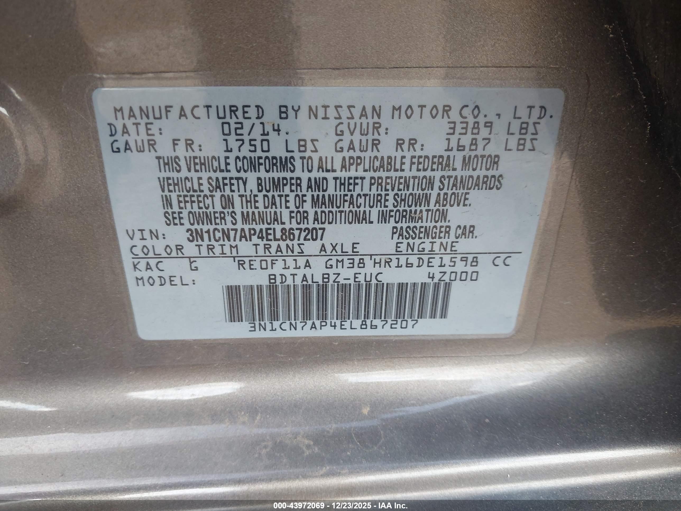 NISSAN VERSA image 9