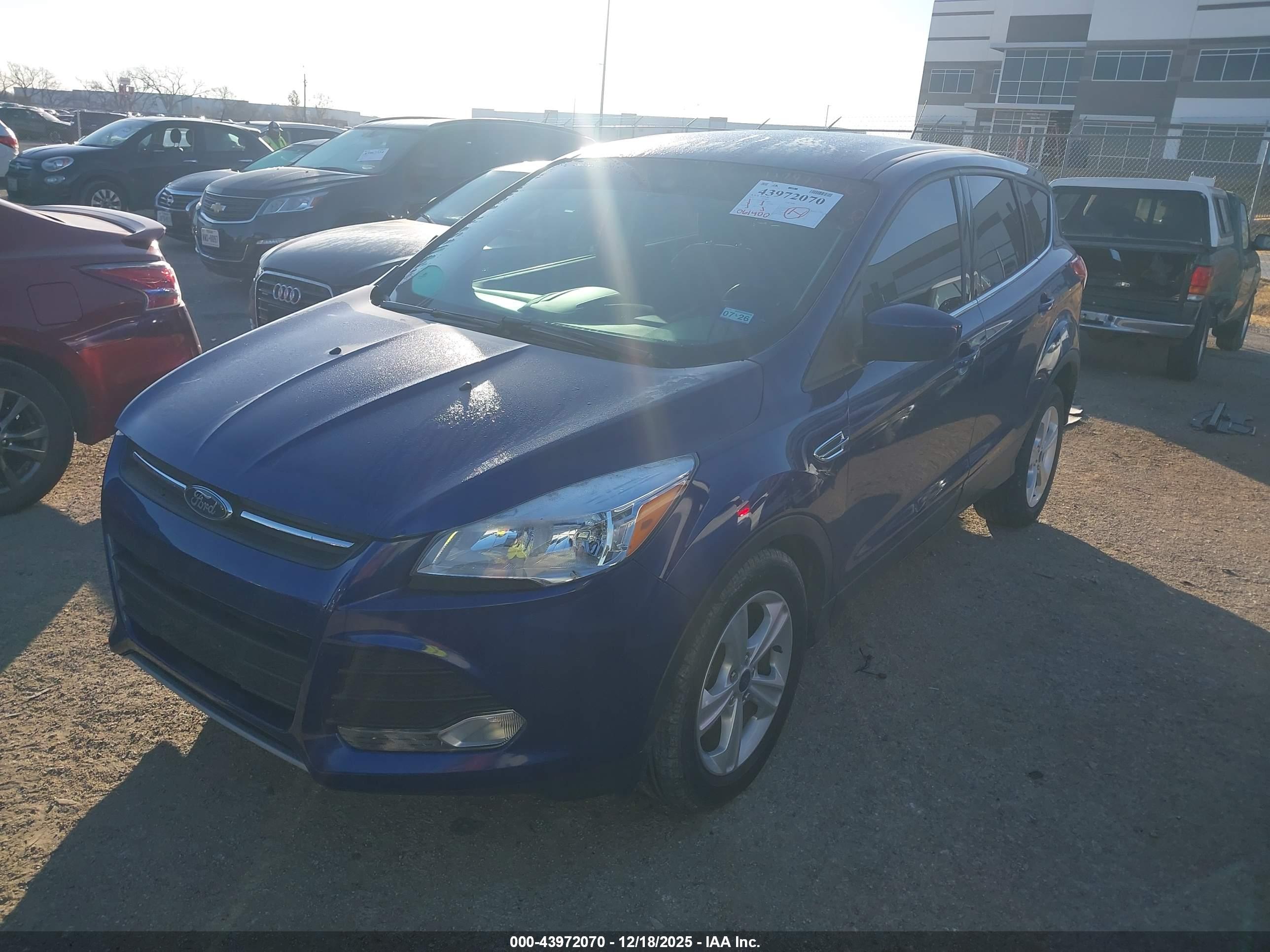 FORD ESCAPE image 2