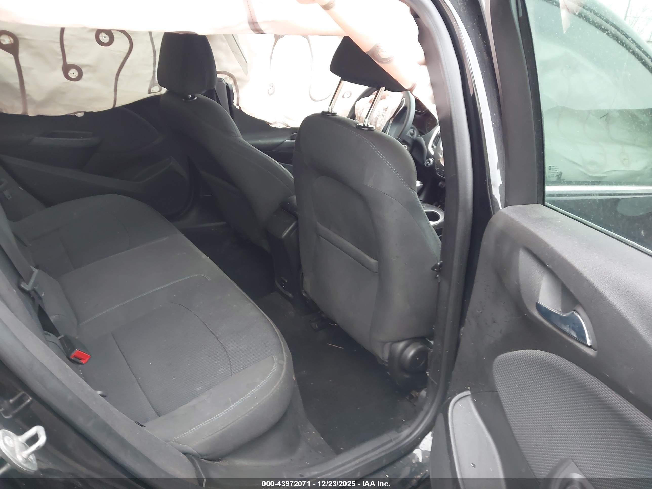 CHEVROLET CRUZE image 8