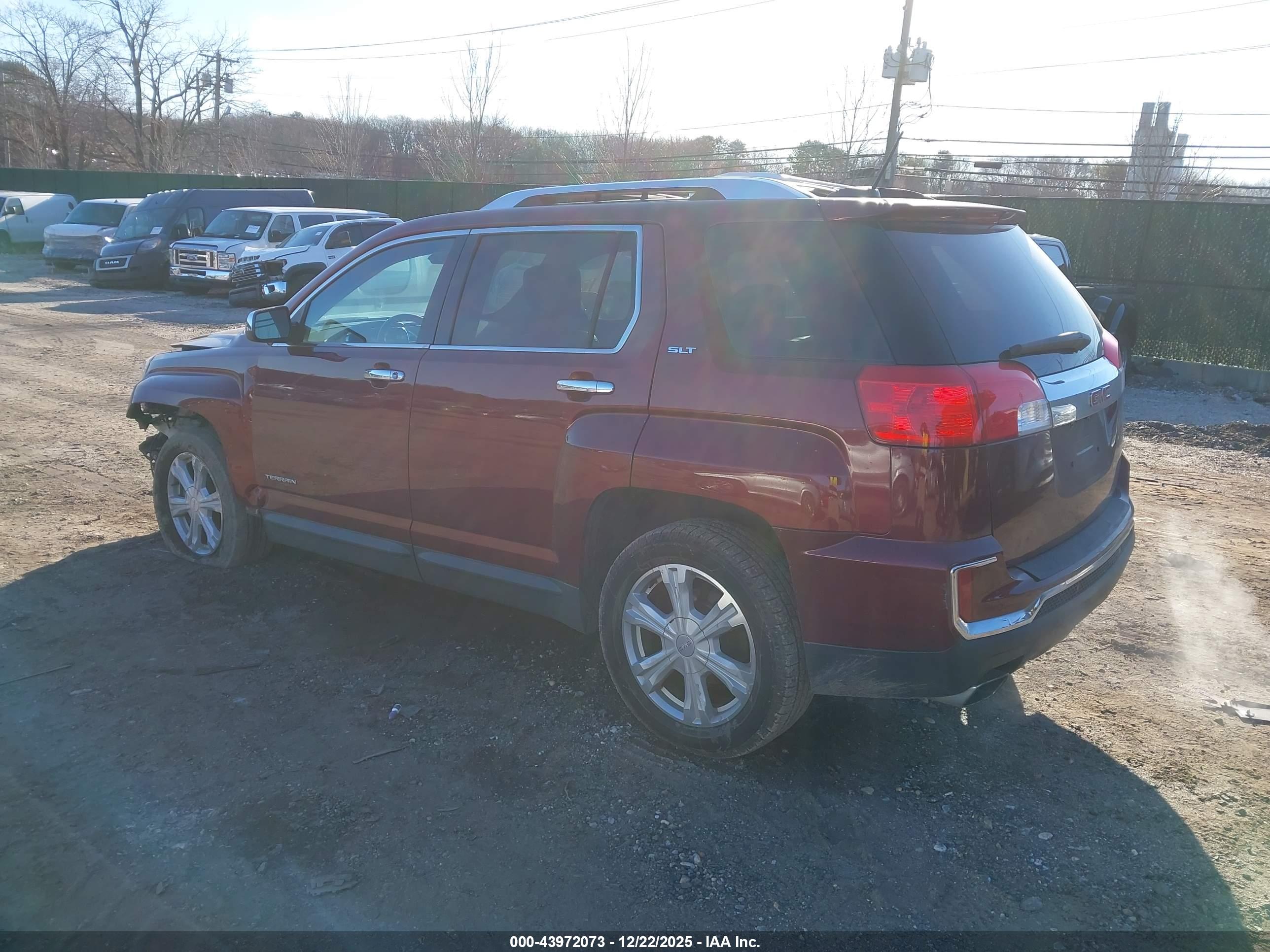 GMC TERRAIN image 3