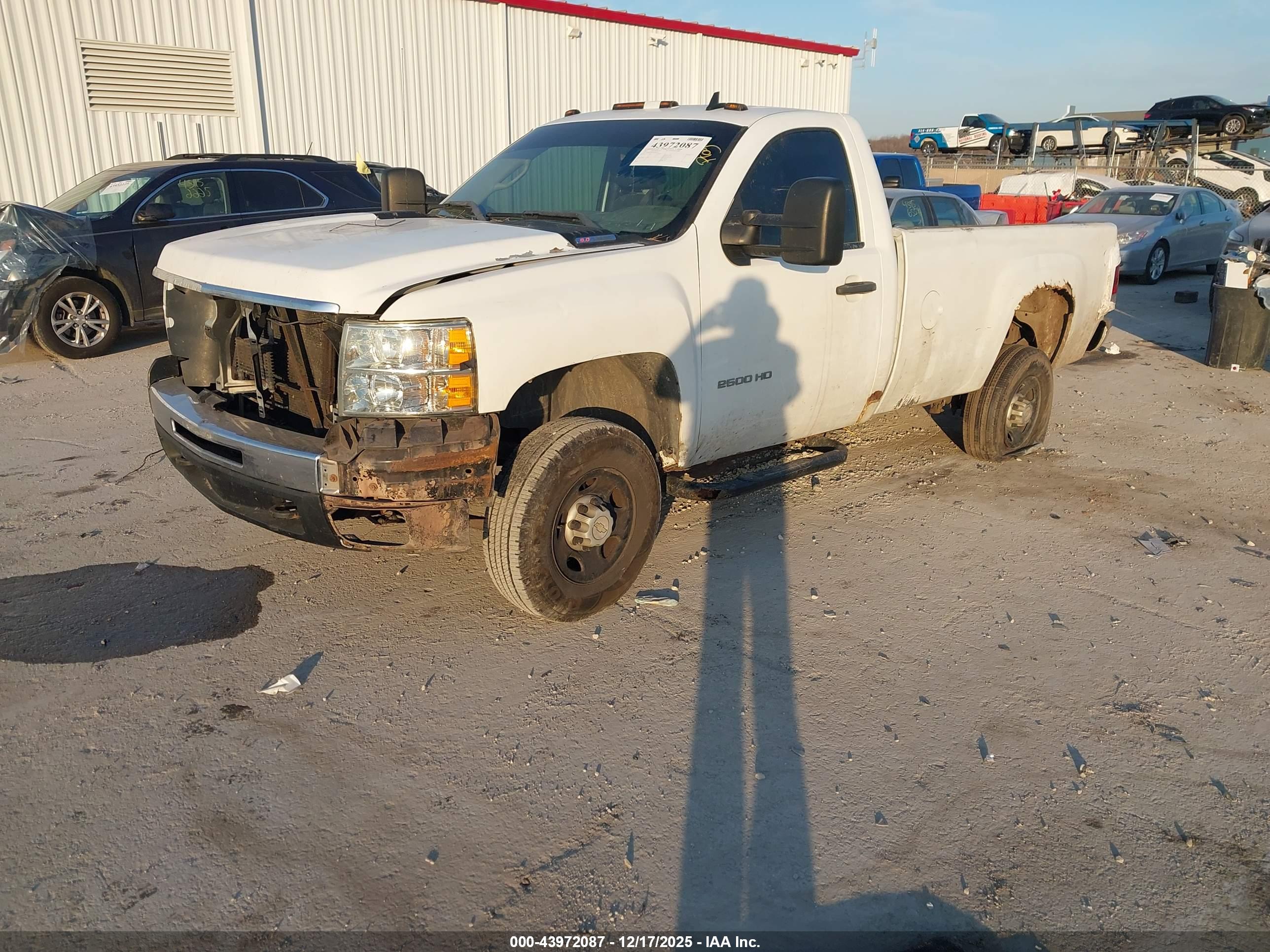 CHEVROLET SILVERADO image 2