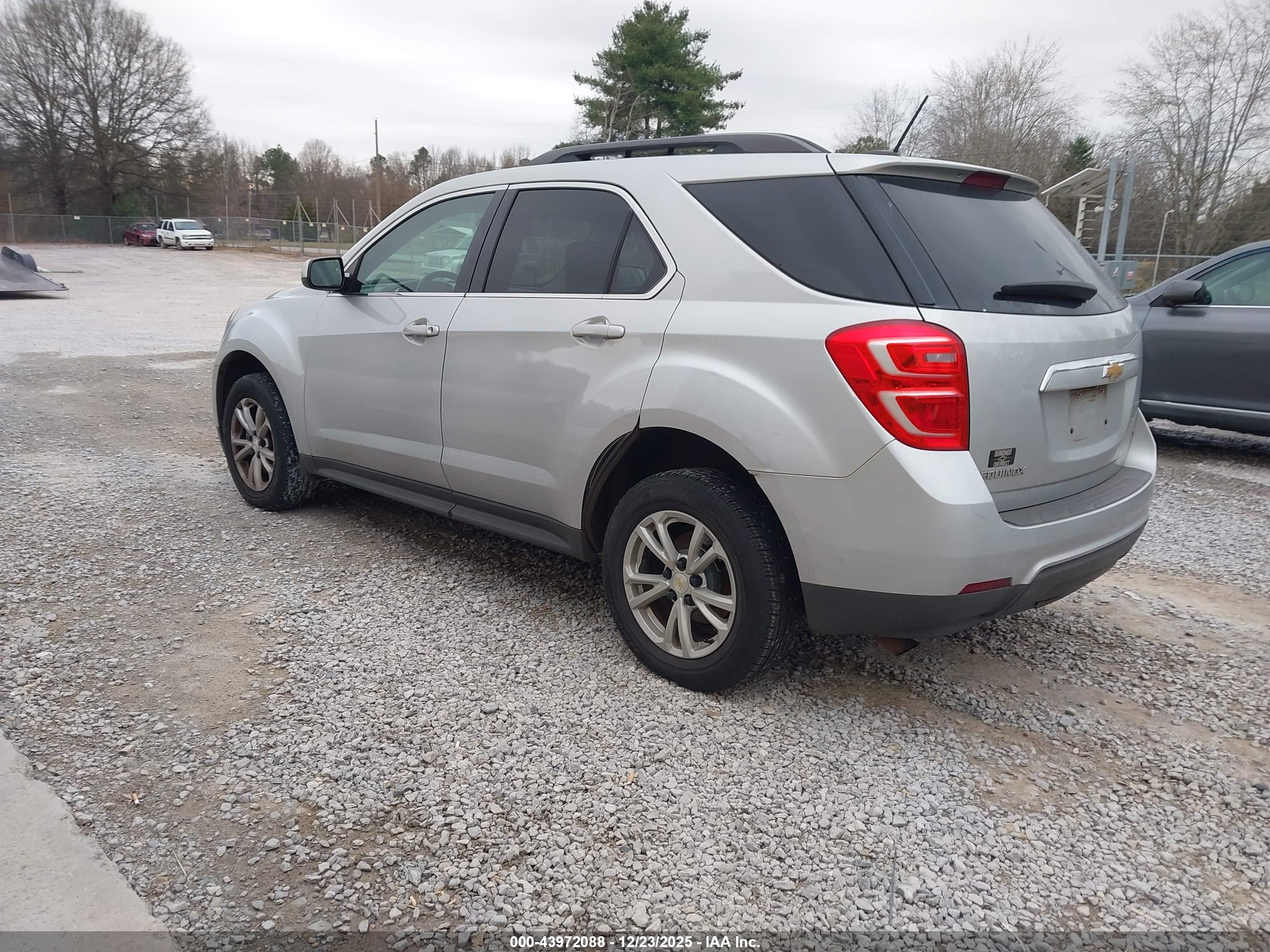 CHEVROLET EQUINOX image 3