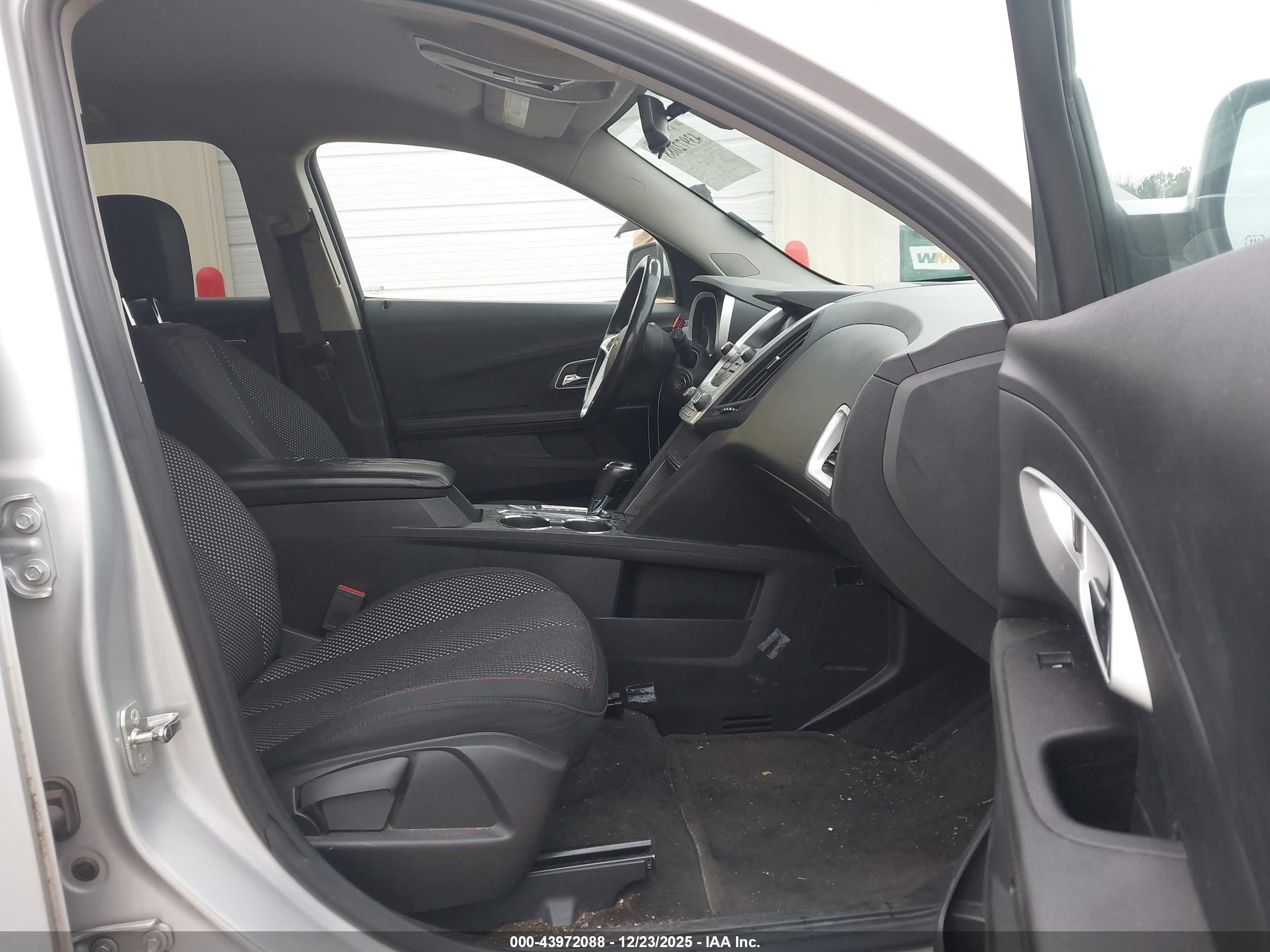 CHEVROLET EQUINOX image 5