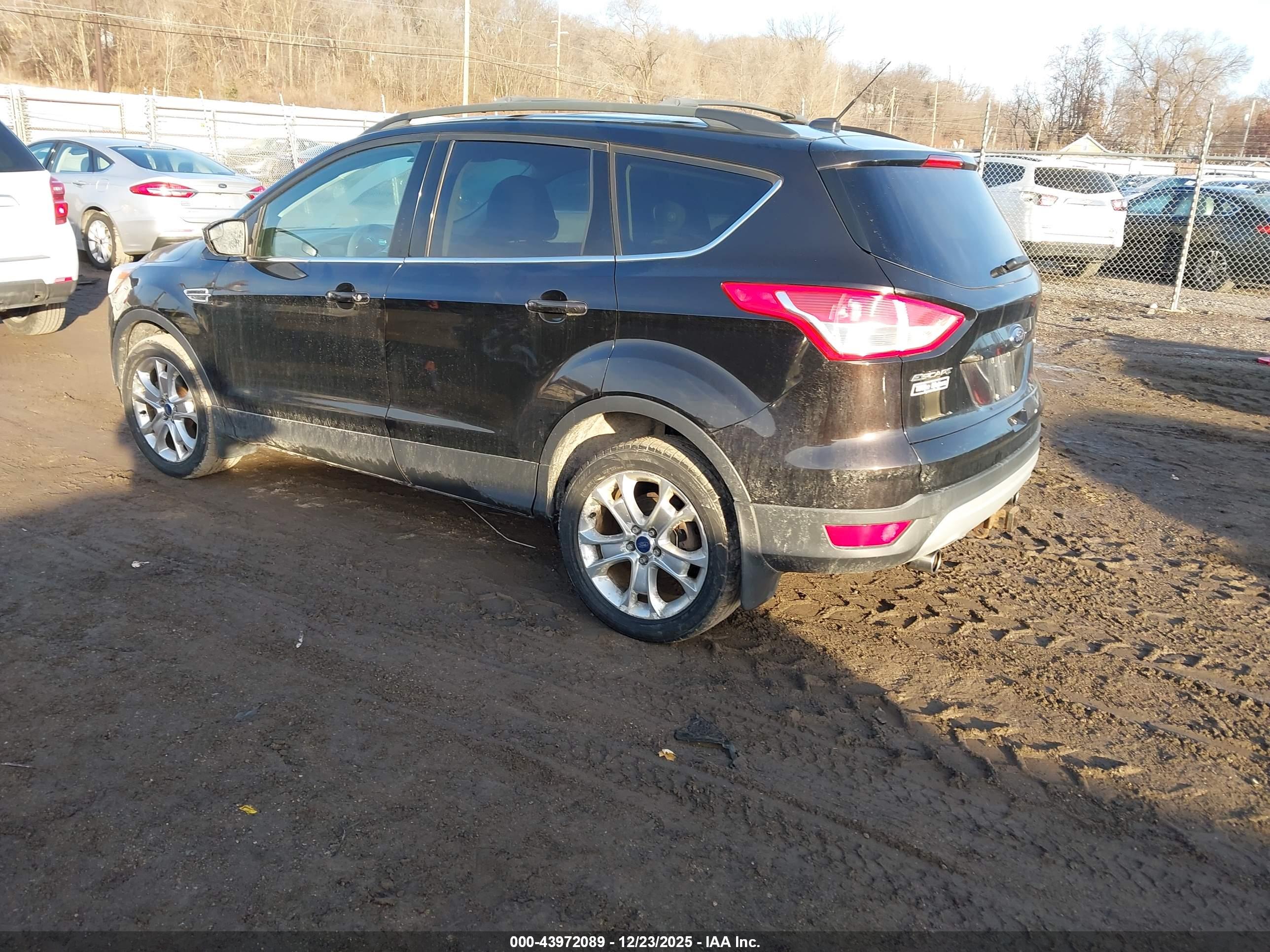 FORD ESCAPE image 3