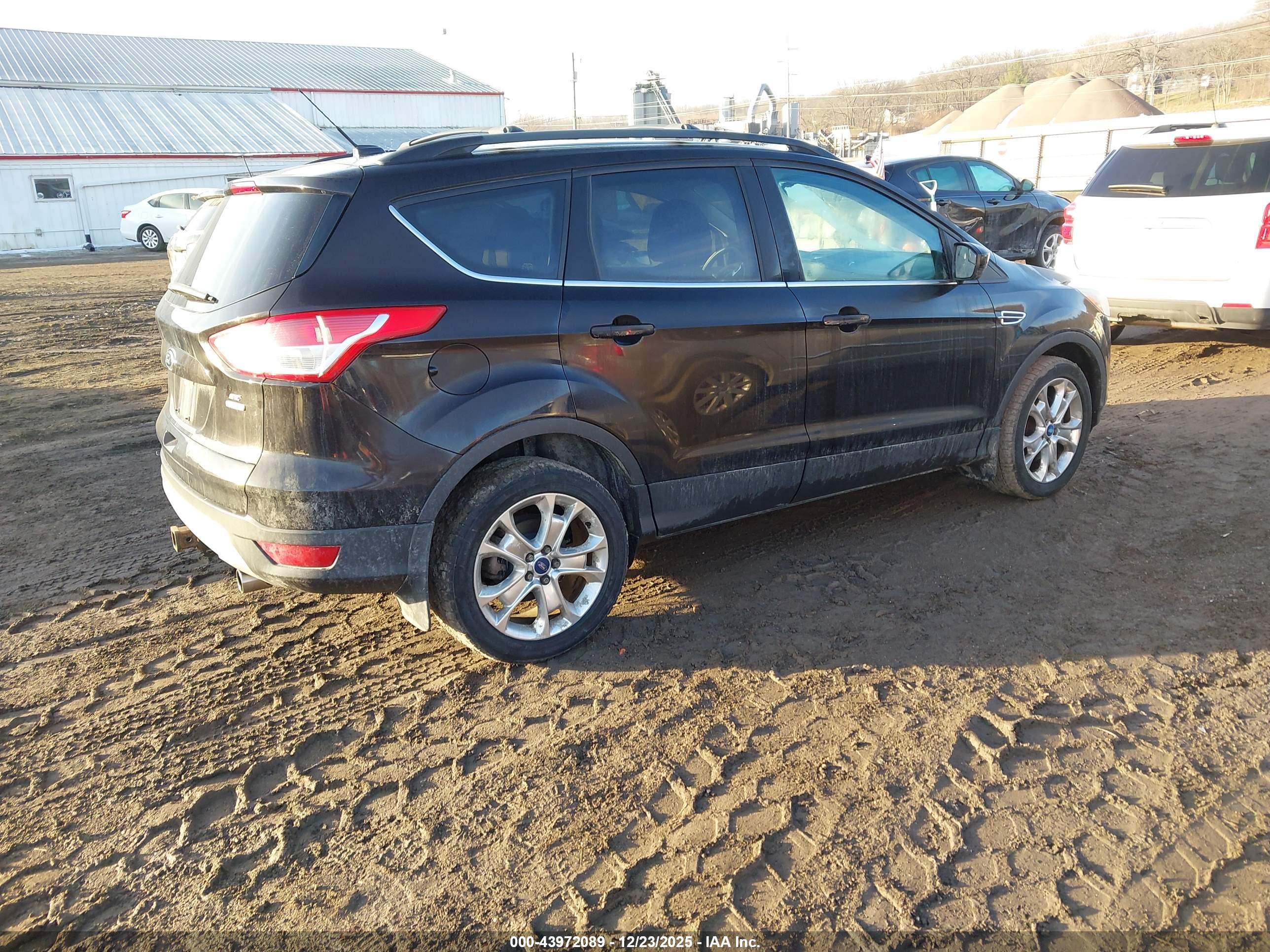 FORD ESCAPE image 4