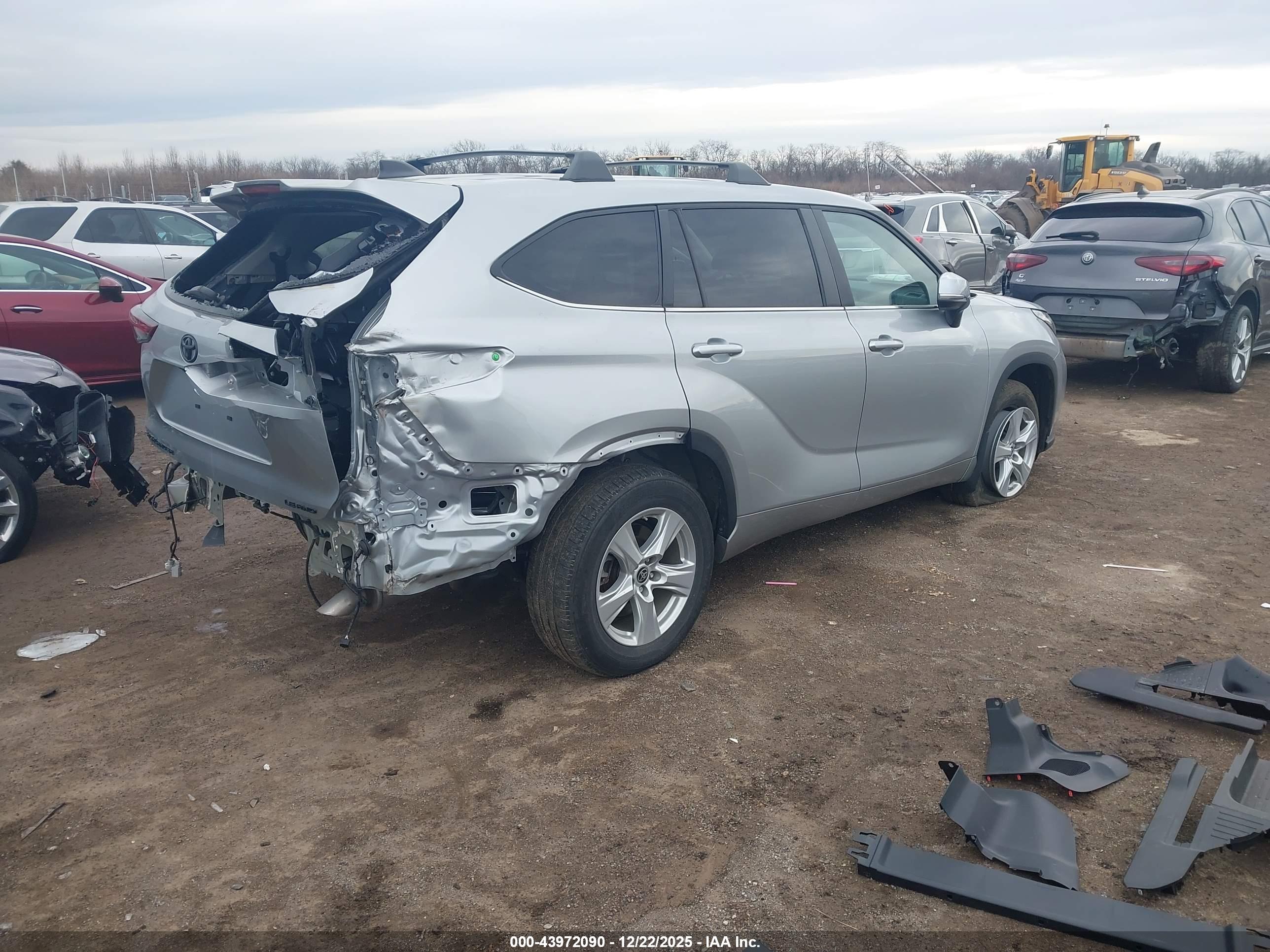 TOYOTA HIGHLANDER image 4