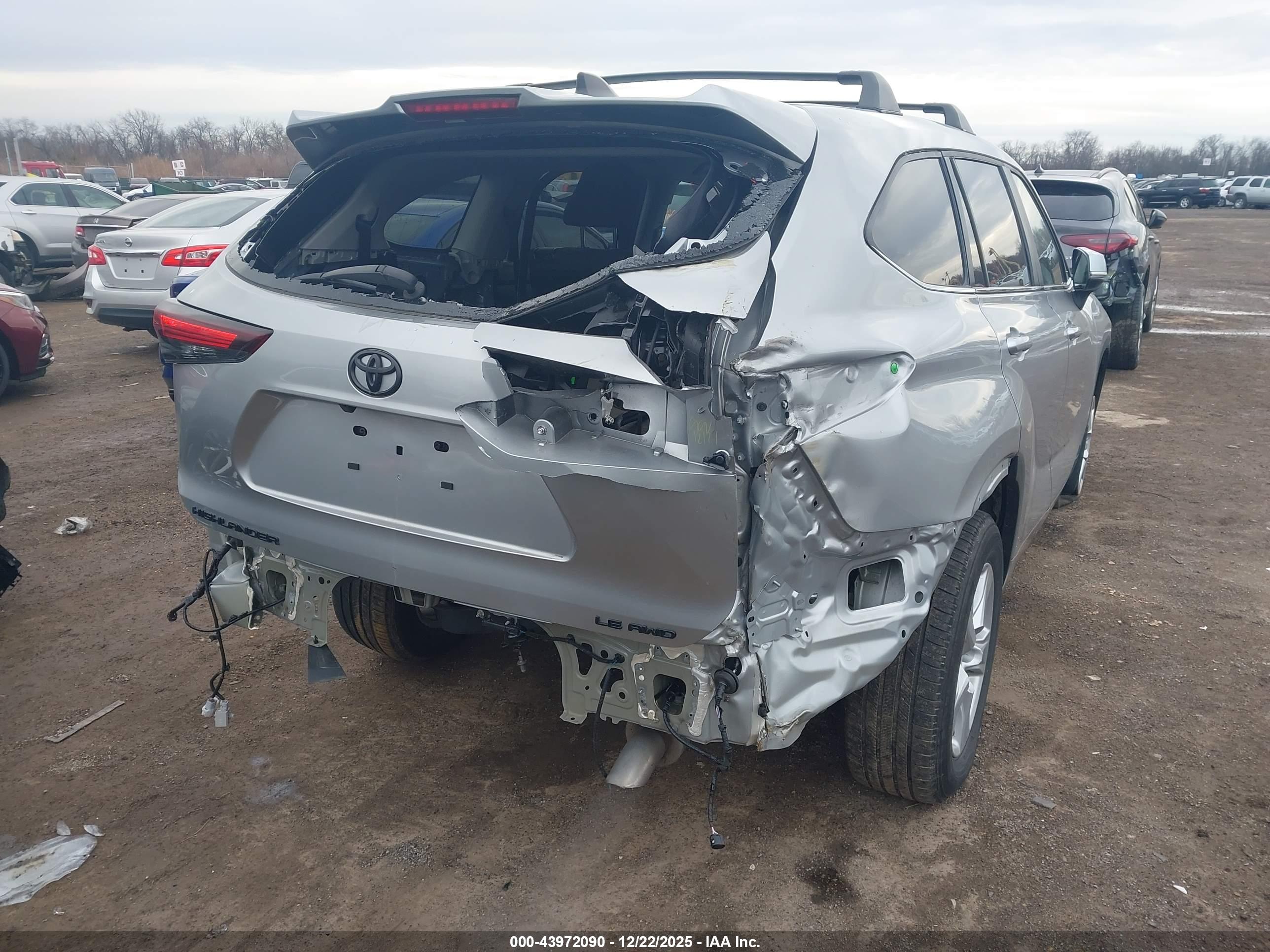 TOYOTA HIGHLANDER image 6