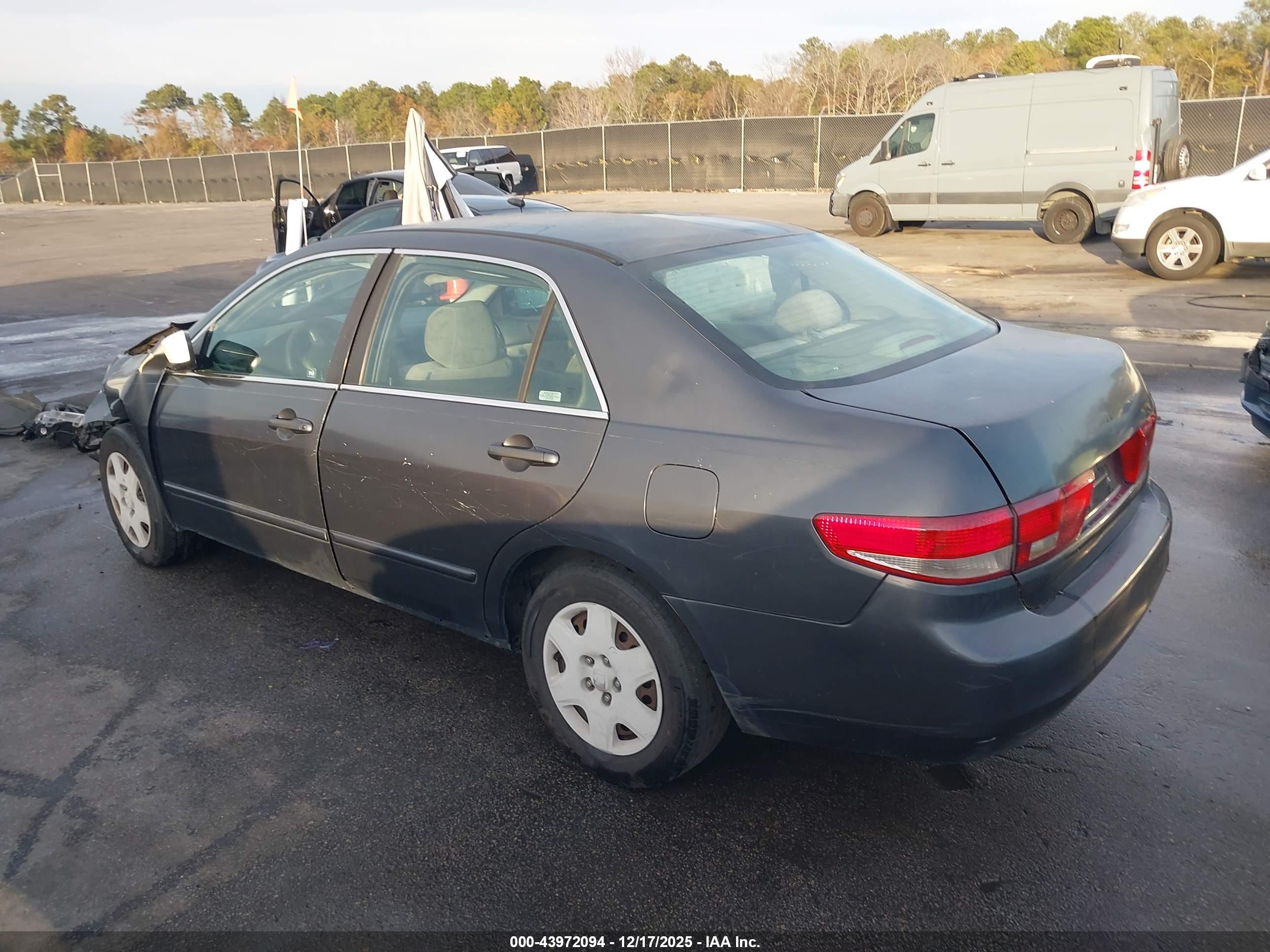 HONDA ACCORD image 3