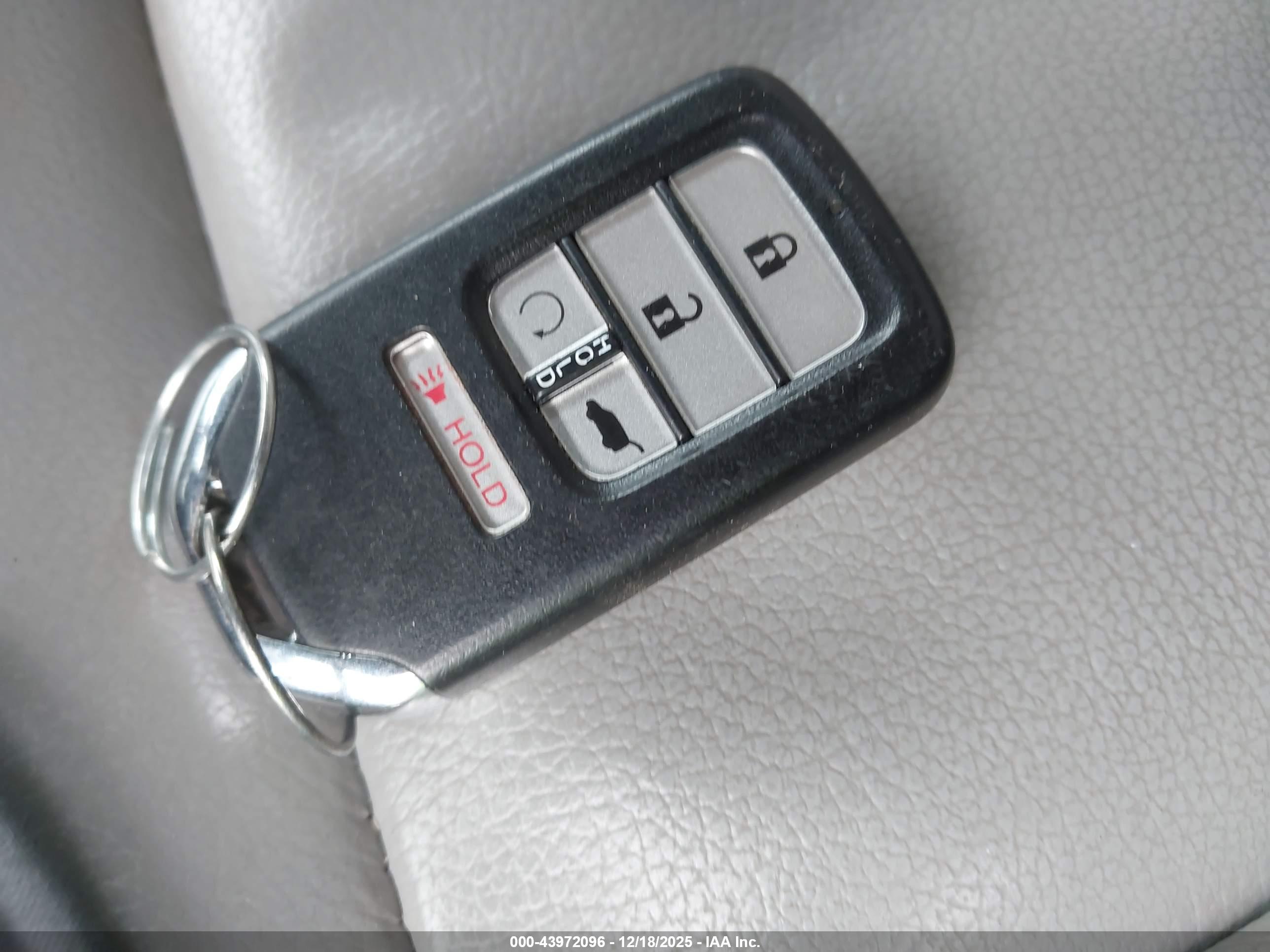 HONDA PILOT image 11