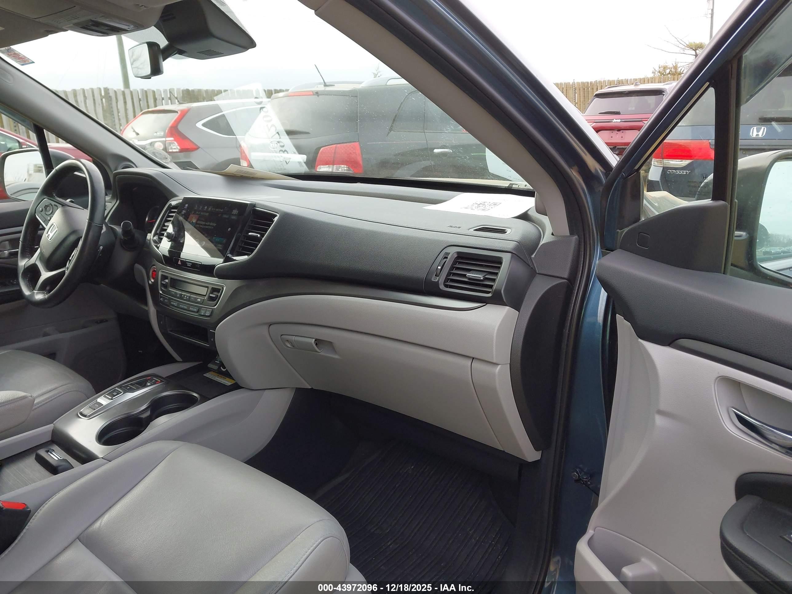 HONDA PILOT image 5