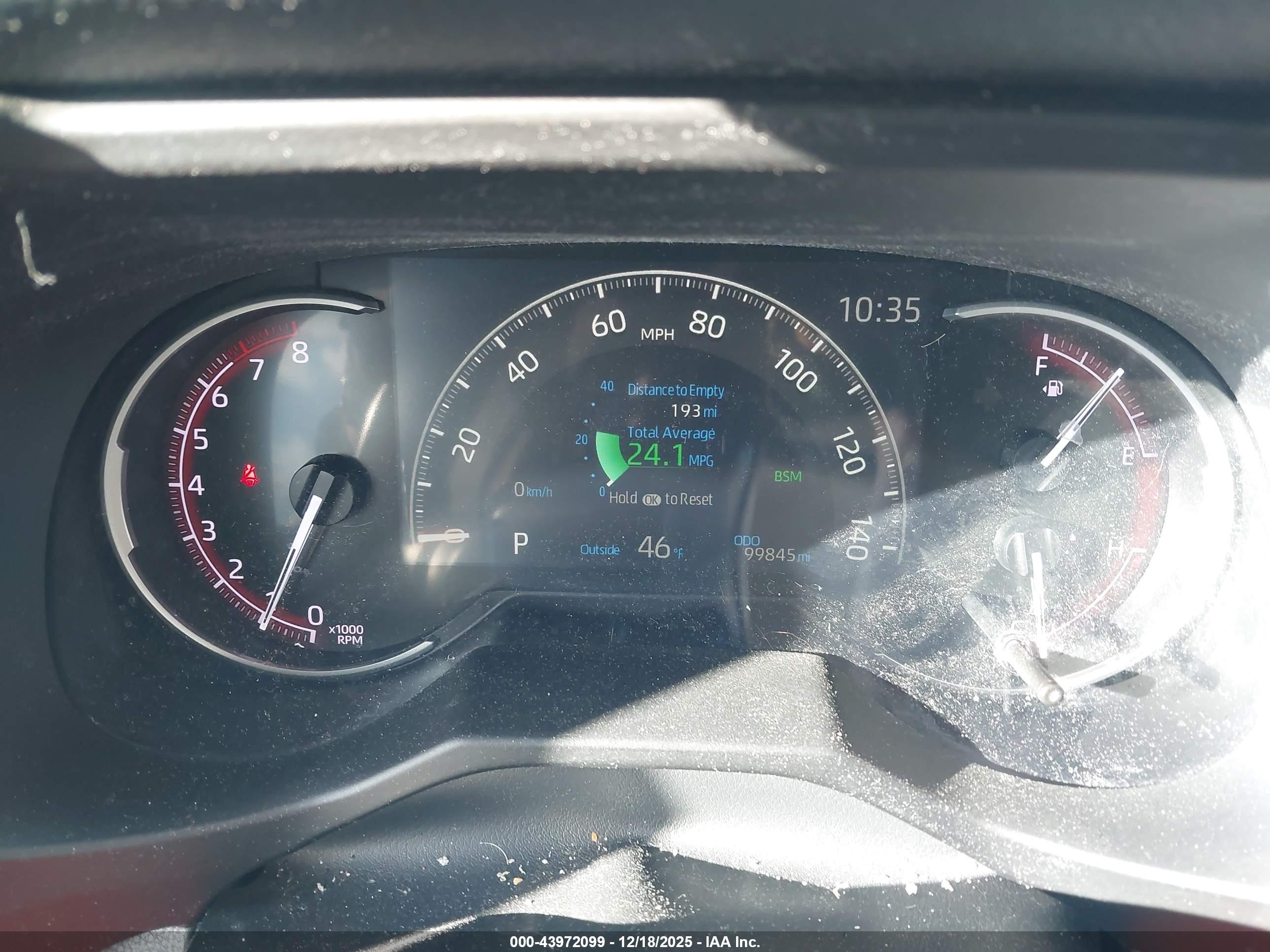 TOYOTA RAV4 image 7