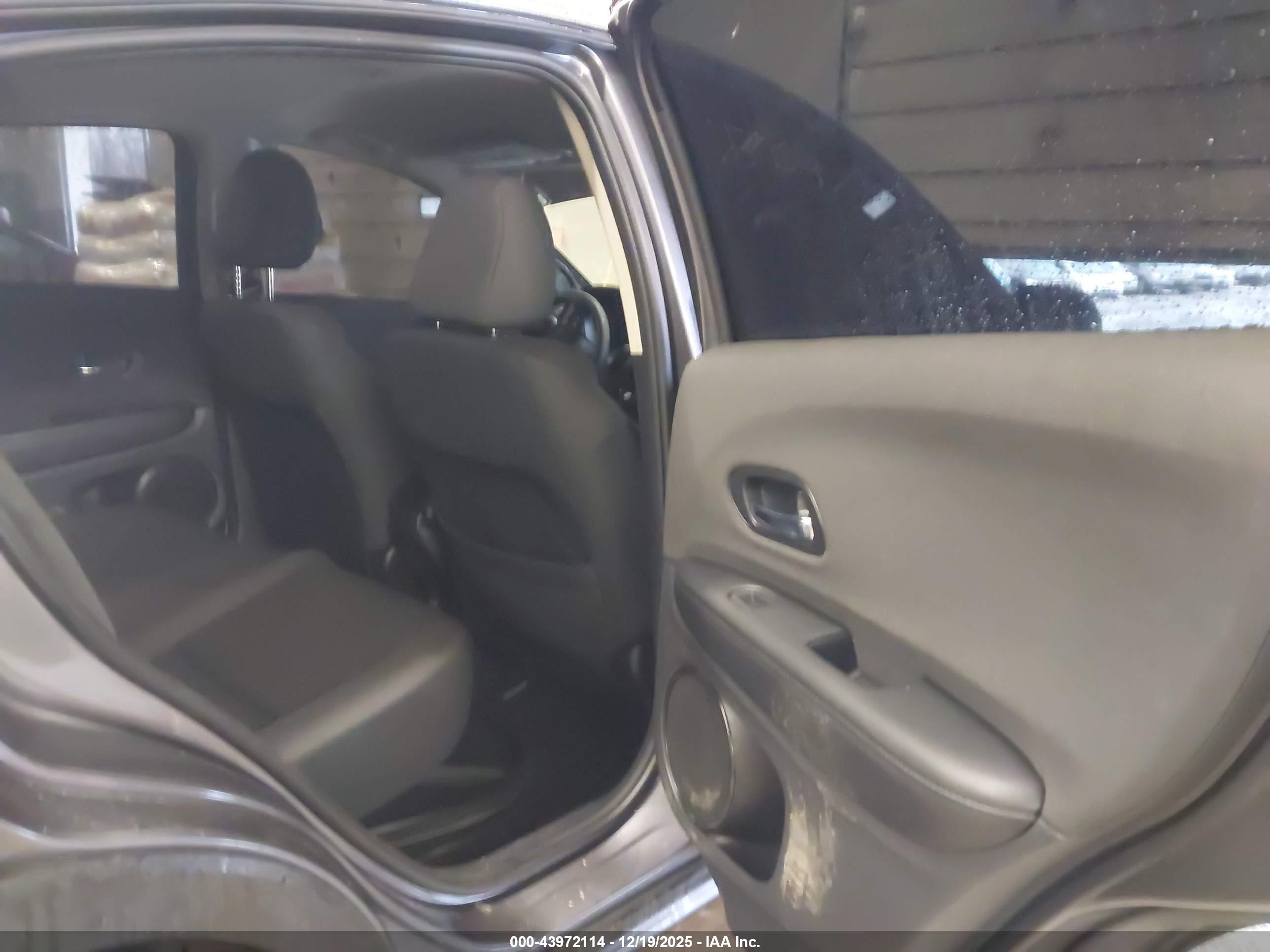 HONDA HR-V image 8
