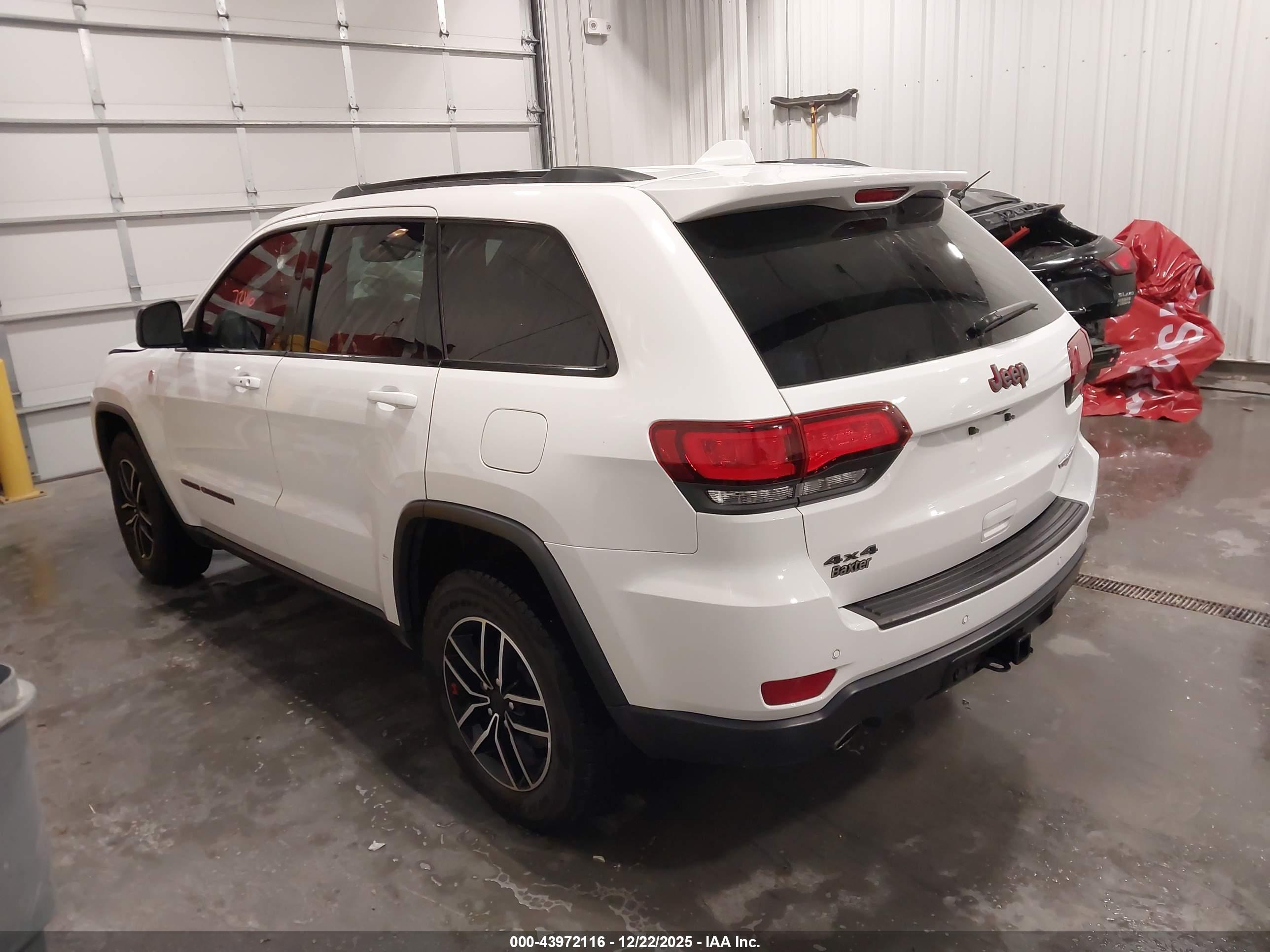 JEEP GRAND image 3