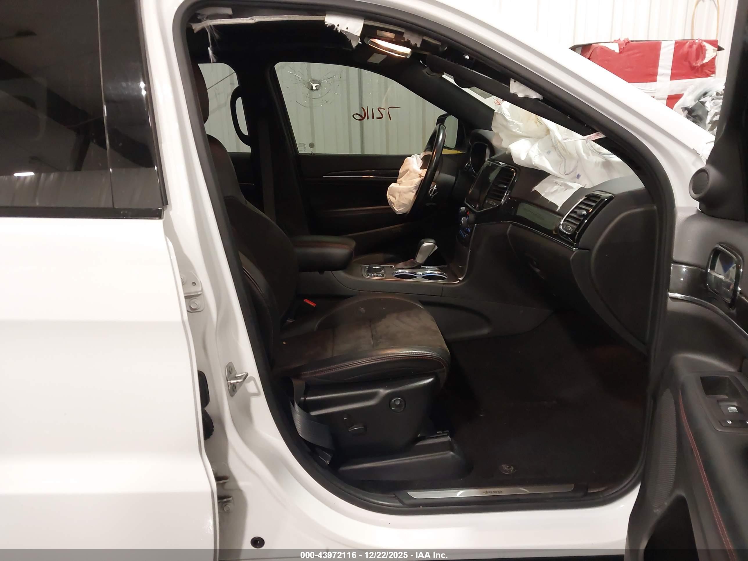 JEEP GRAND image 5